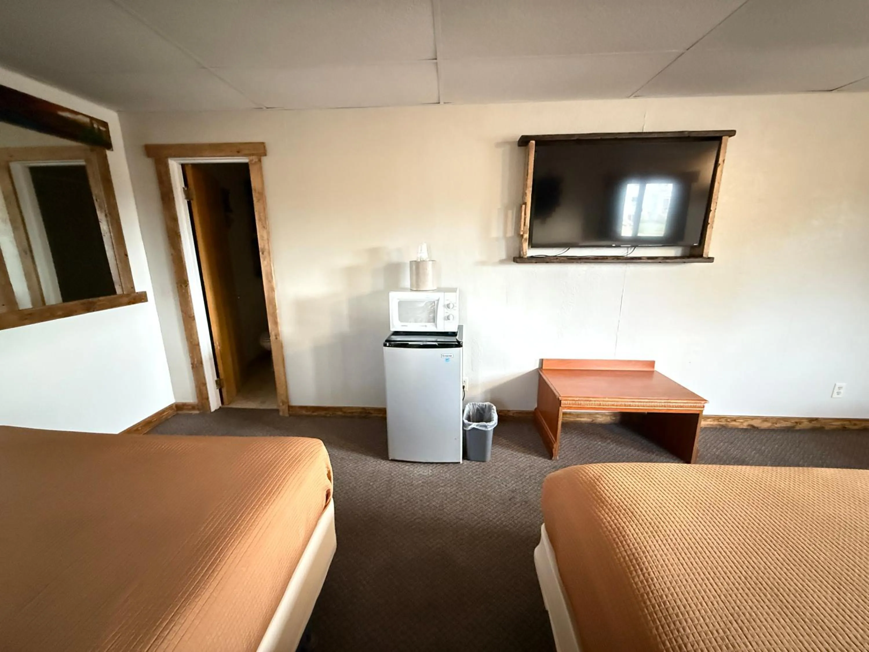 Bedroom, Bed in Hotel O Bel Aire Chamberlain SD I 90