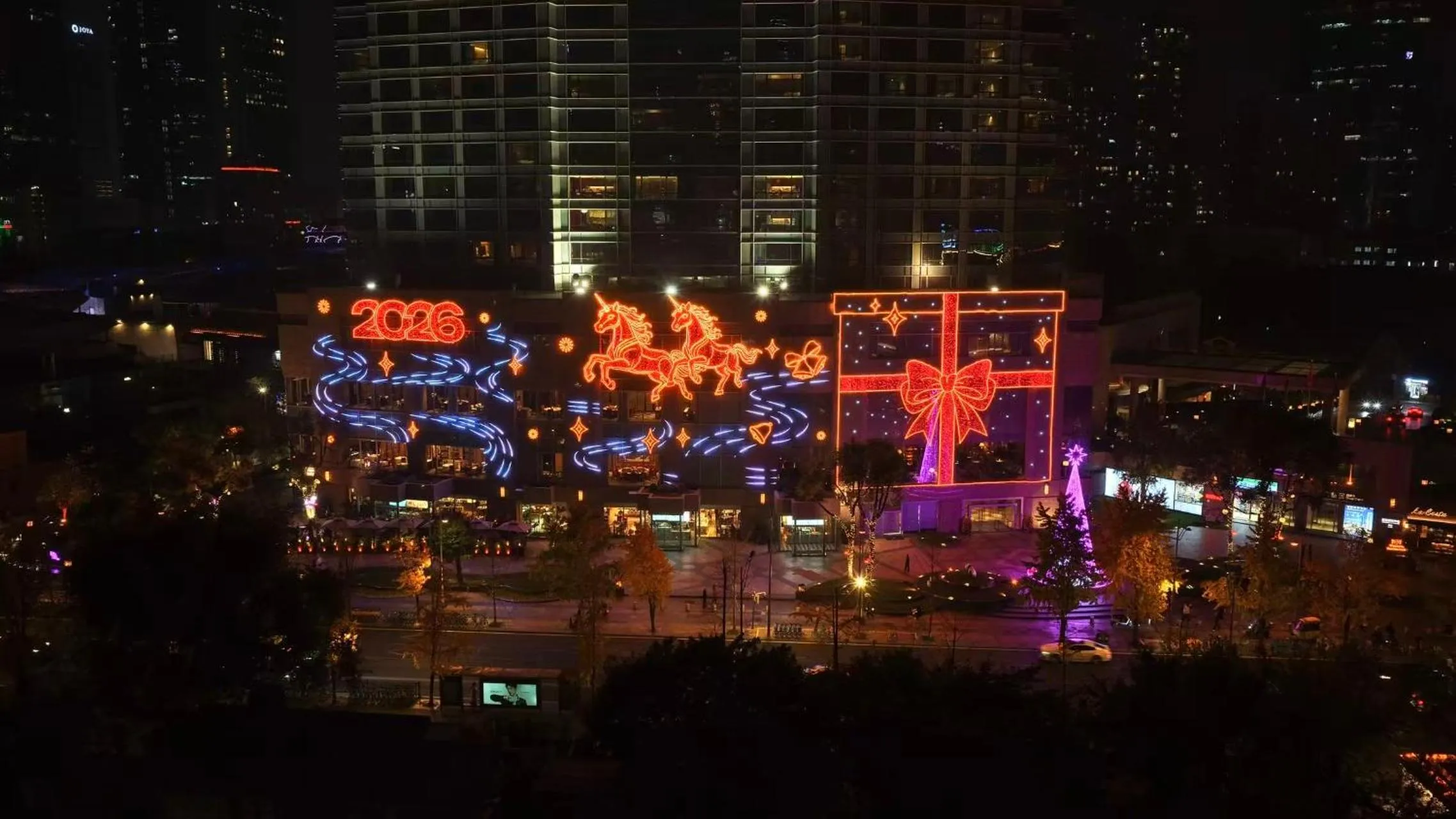 Property building in Shangri-La Chengdu