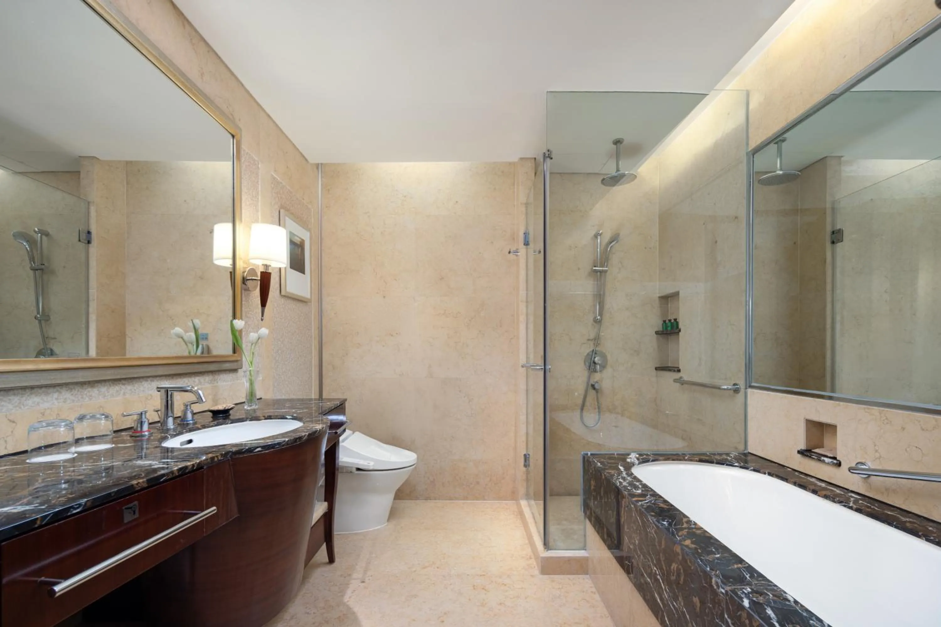 Bathroom in Shangri-La Chengdu