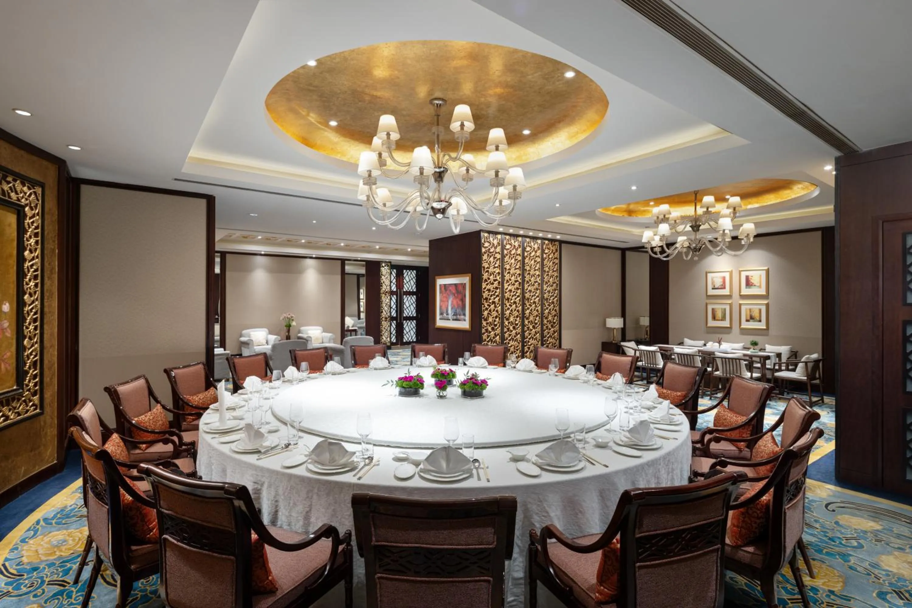 Restaurant/places to eat in Shangri-La Chengdu