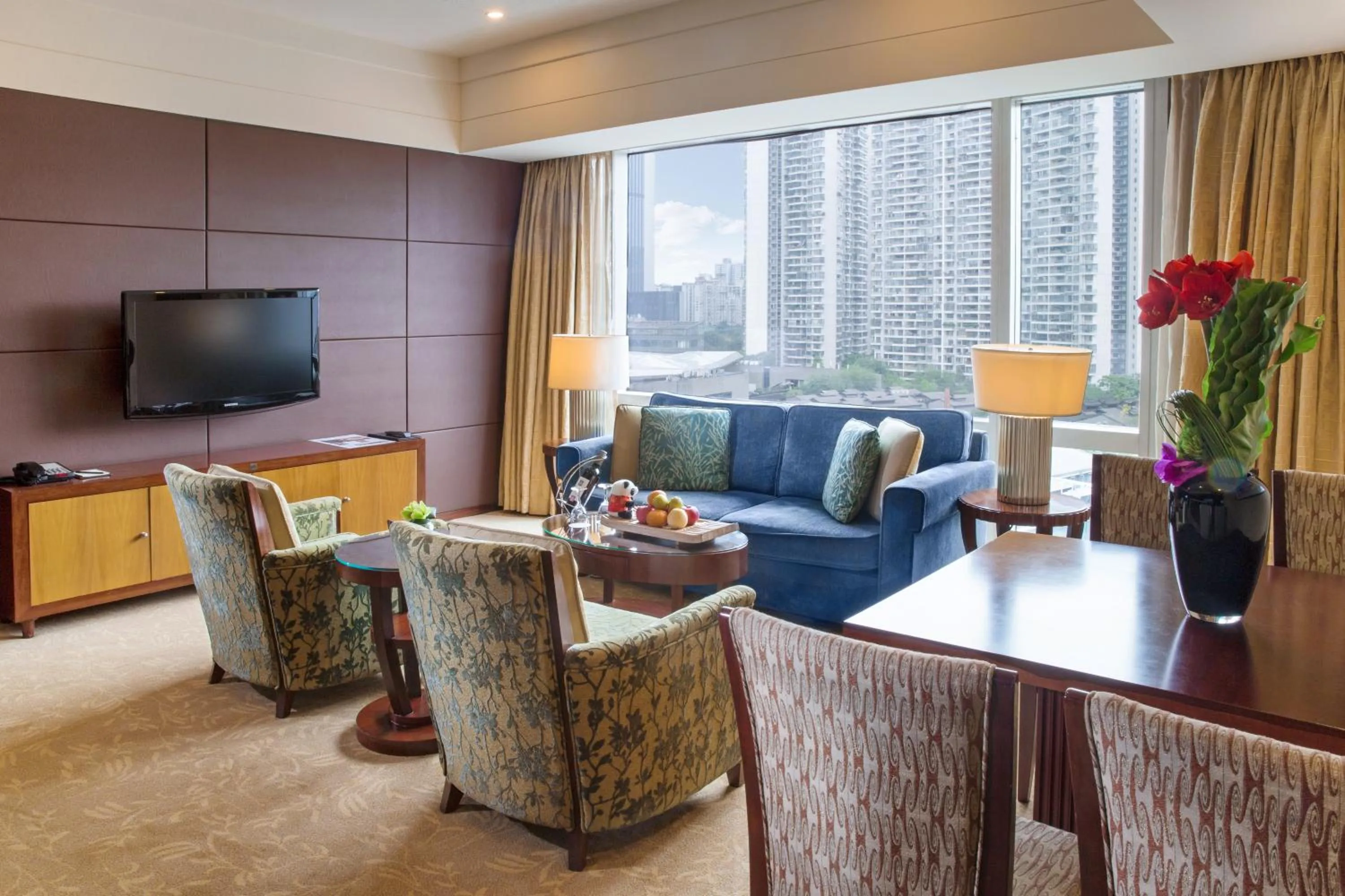 Living room in Shangri-La Chengdu