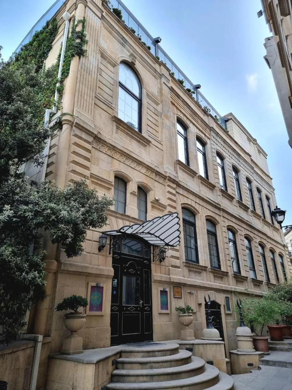 Property building in Sultan Inn Boutique Hotel