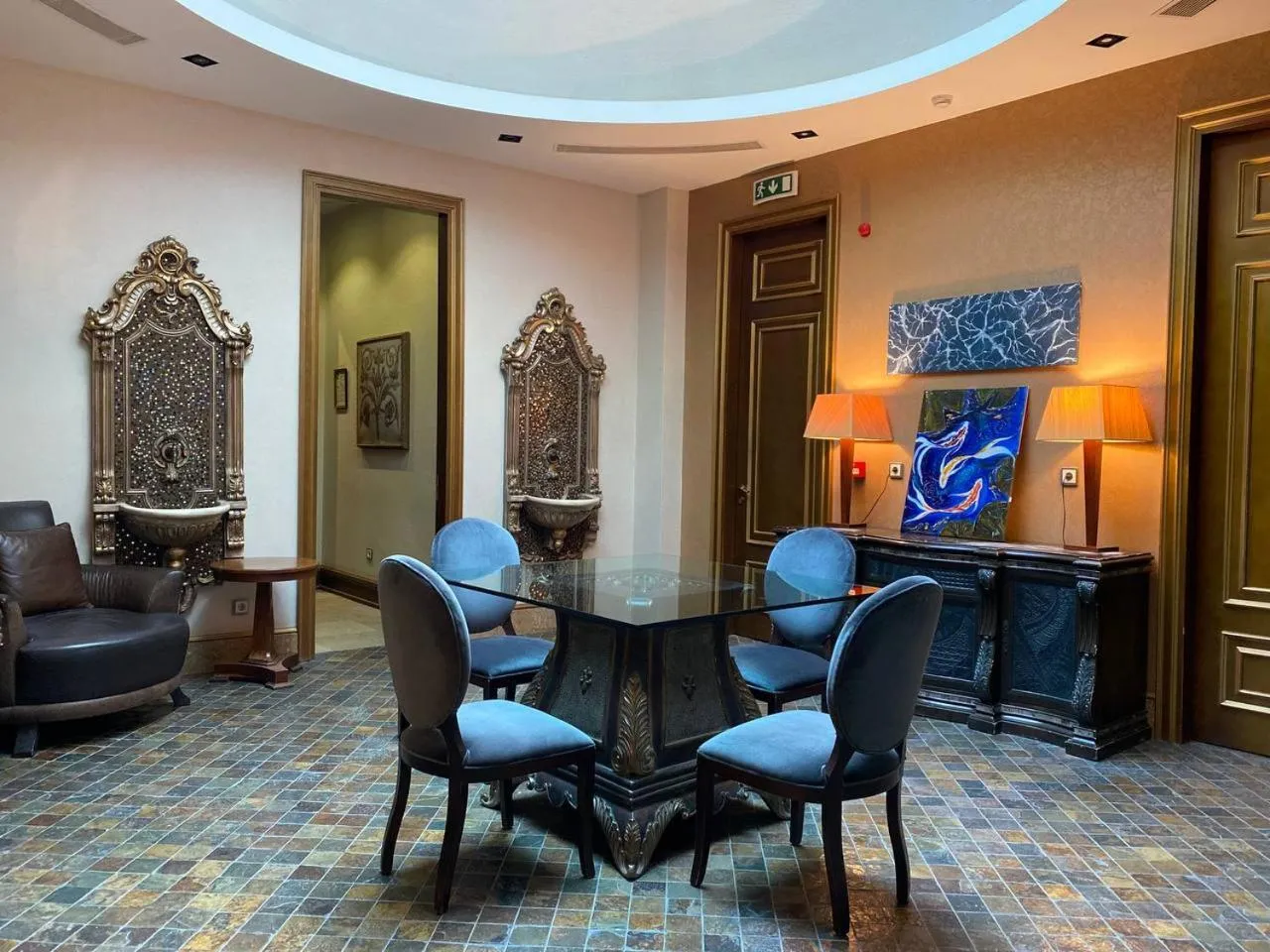 Living room in Sultan Inn Boutique Hotel