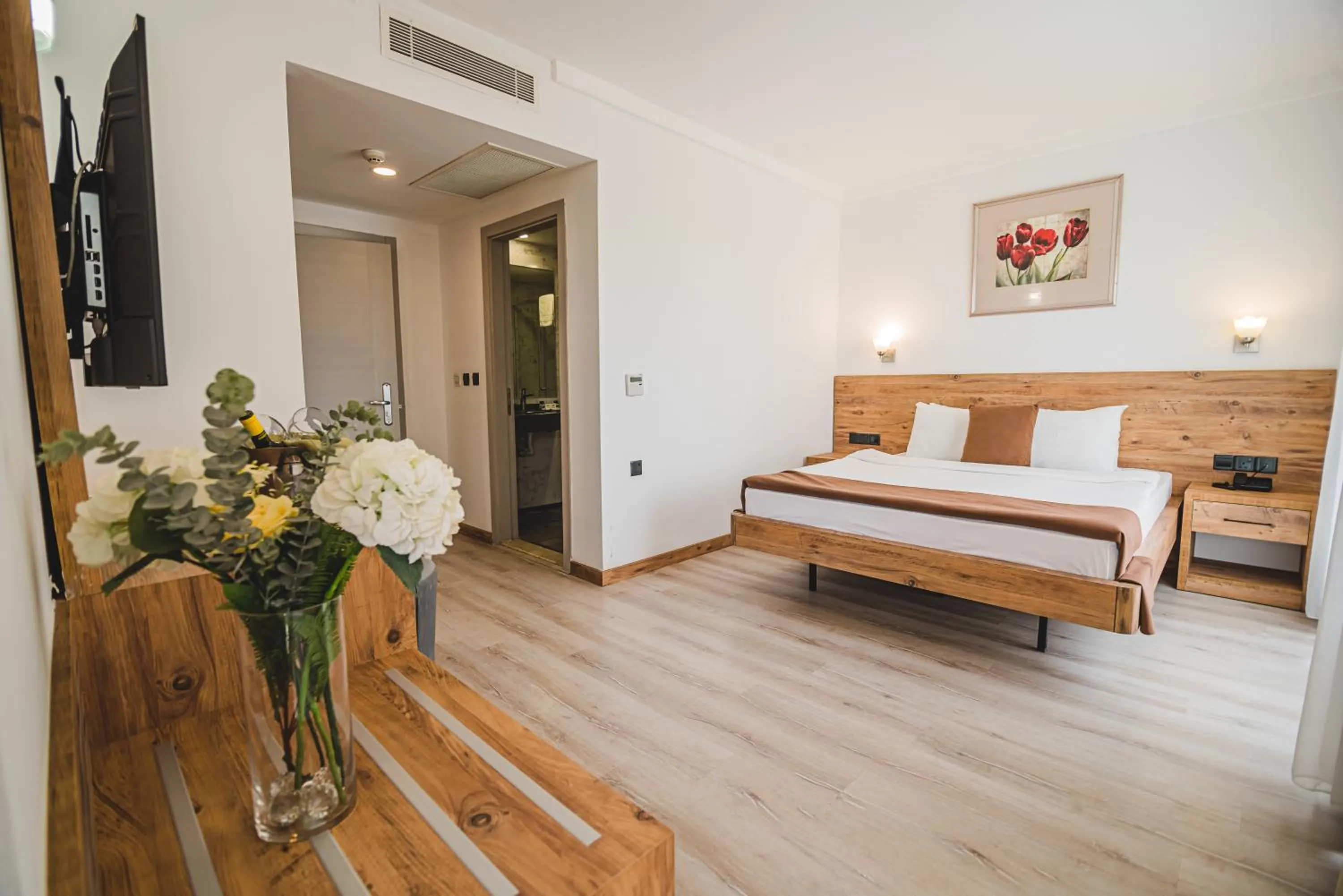 Bed in UPTOWN Büyük Anadolu Girne Hotel