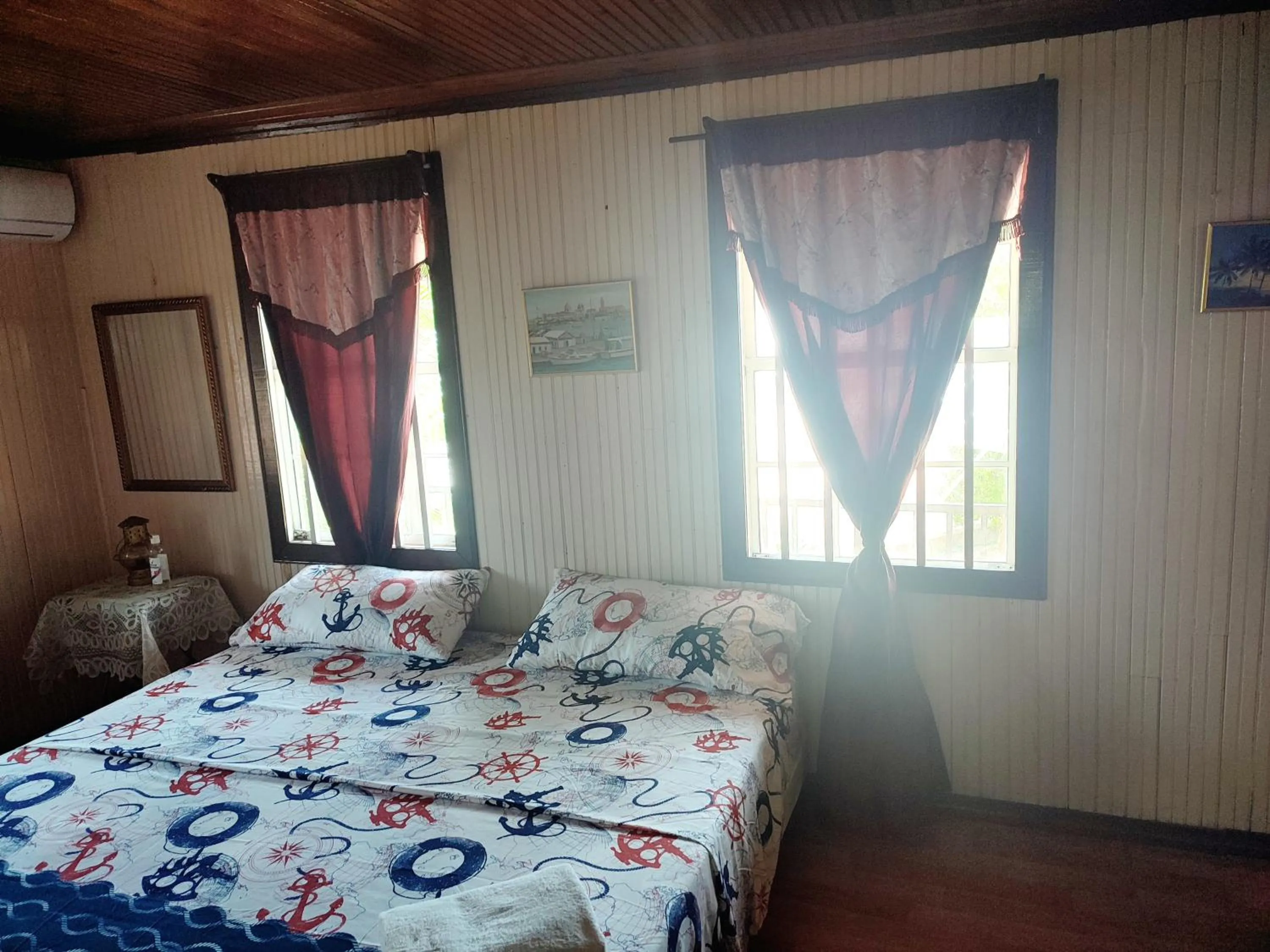 Bedroom, Bed in Posada Nativa Miss Trinie