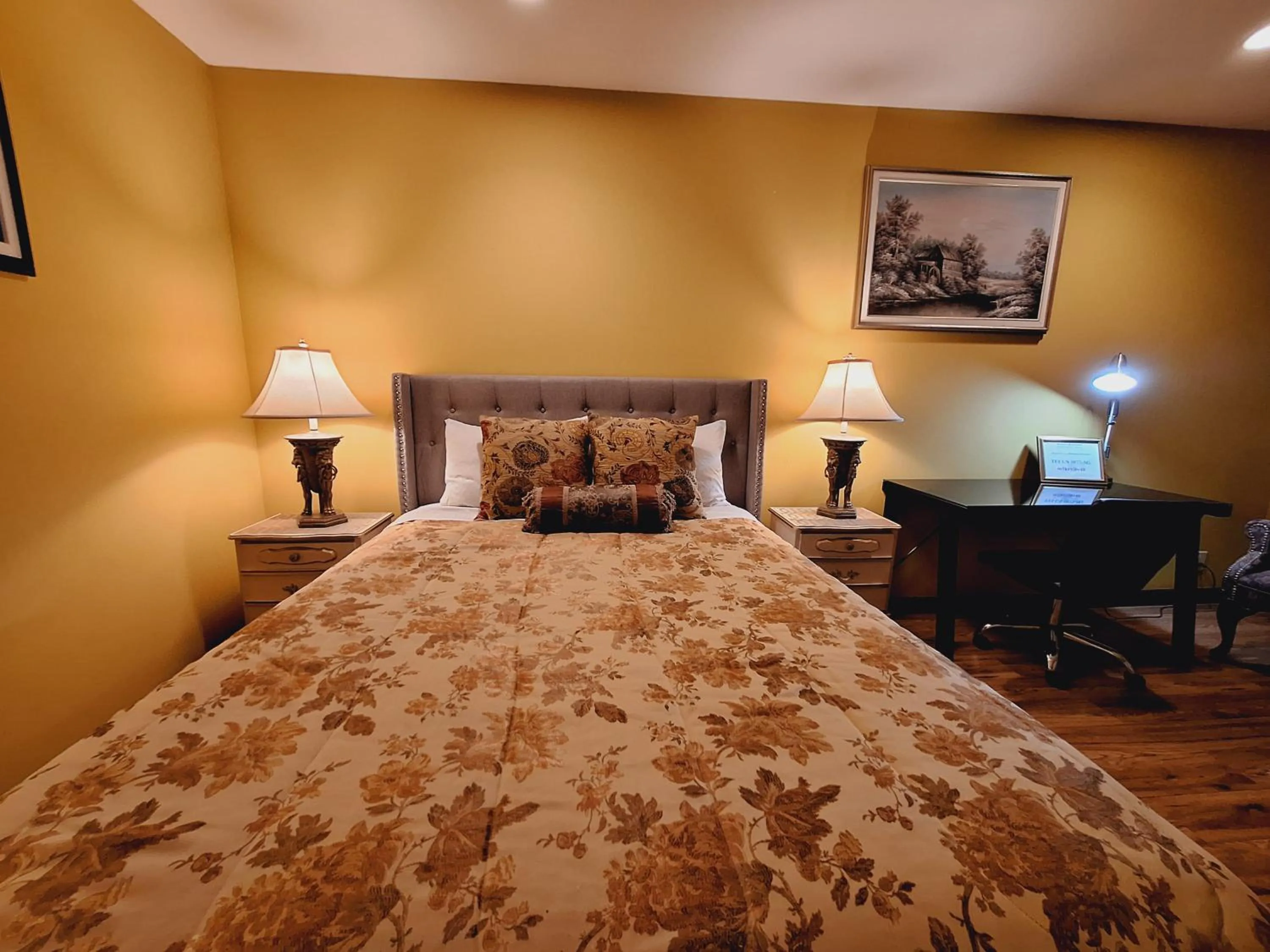 Bed in Villa Bellissimo FranTalia - Néo-Classical Résidence & Galleriséum