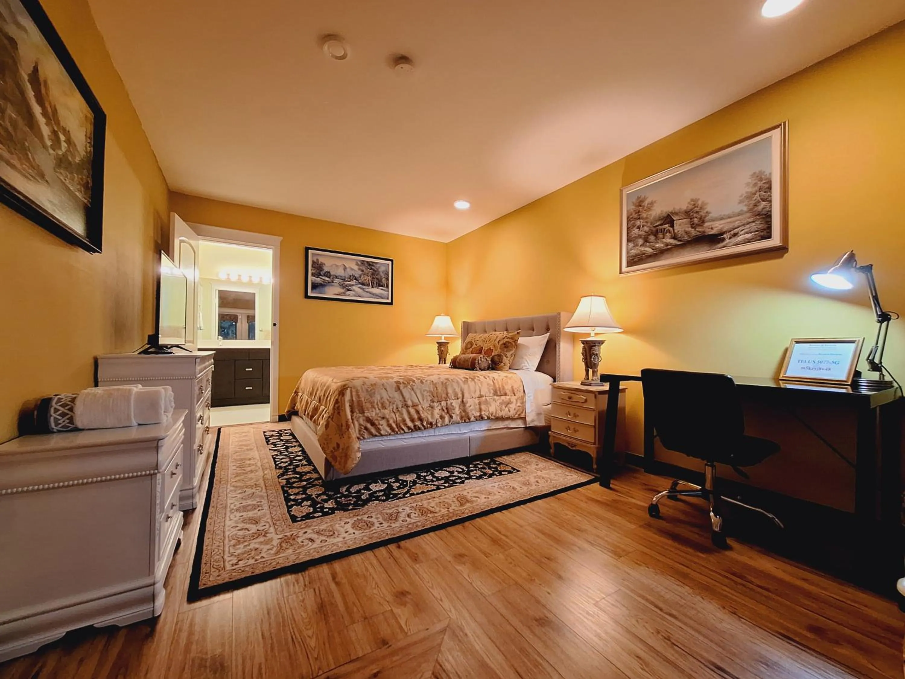 Bed in Villa Bellissimo FranTalia - Néo-Classical Résidence & Galleriséum