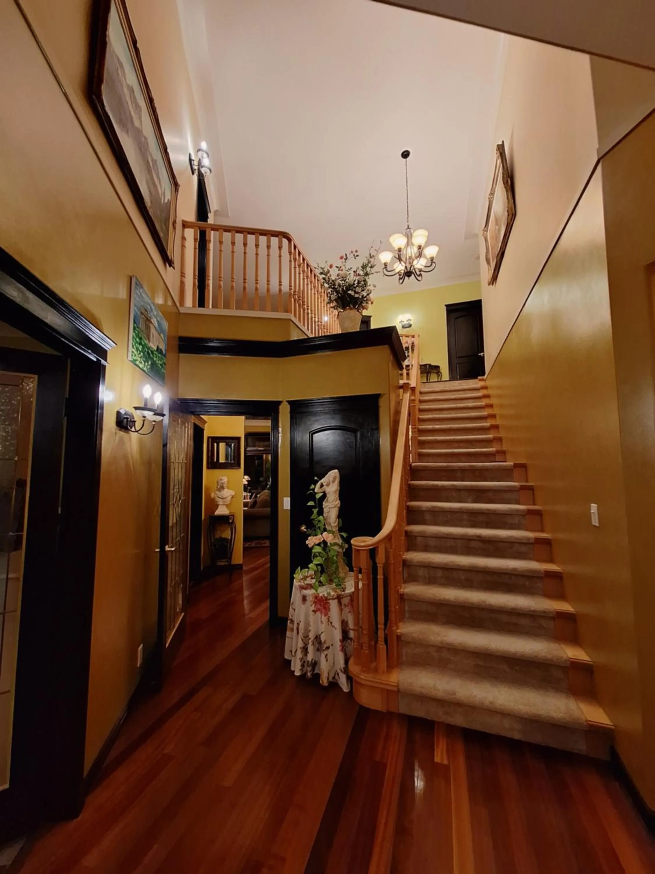 Facade/entrance in Villa Bellissimo FranTalia - Néo-Classical Résidence & Galleriséum