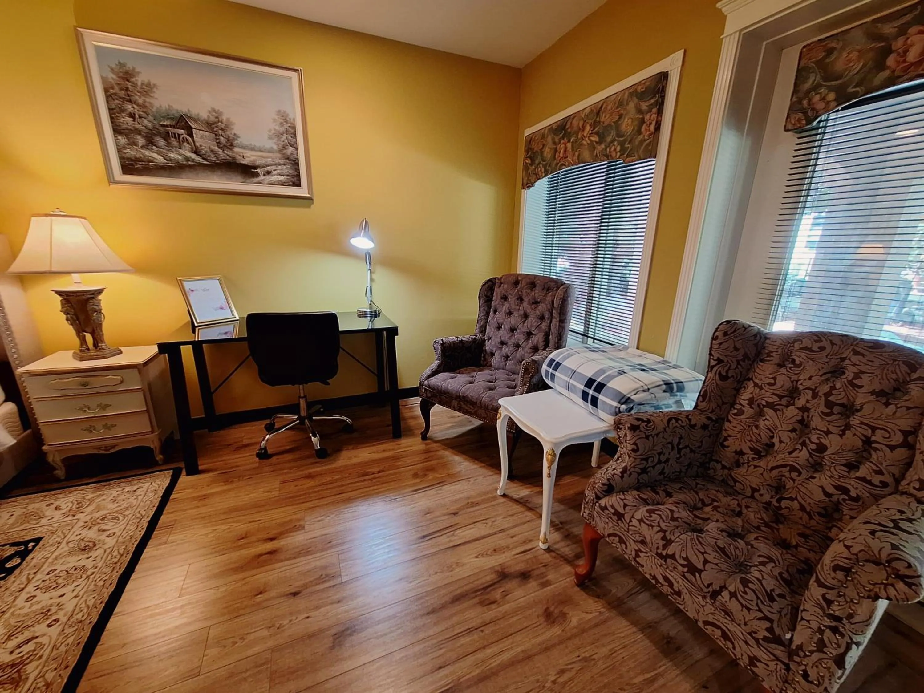 TV and multimedia in Villa Bellissimo FranTalia - Néo-Classical Résidence & Galleriséum