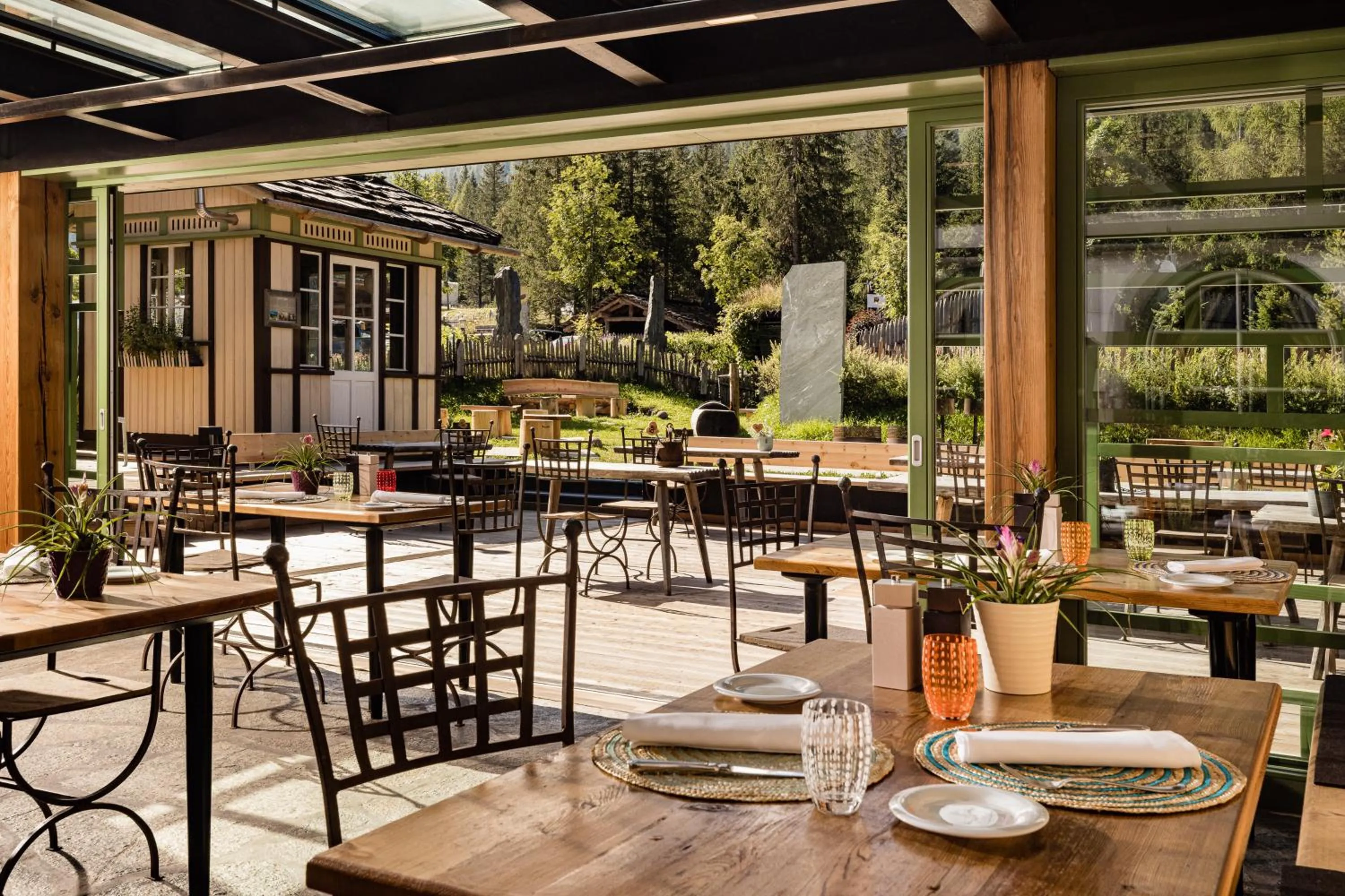 Restaurant/places to eat in Mountain Resort Patzenfeld