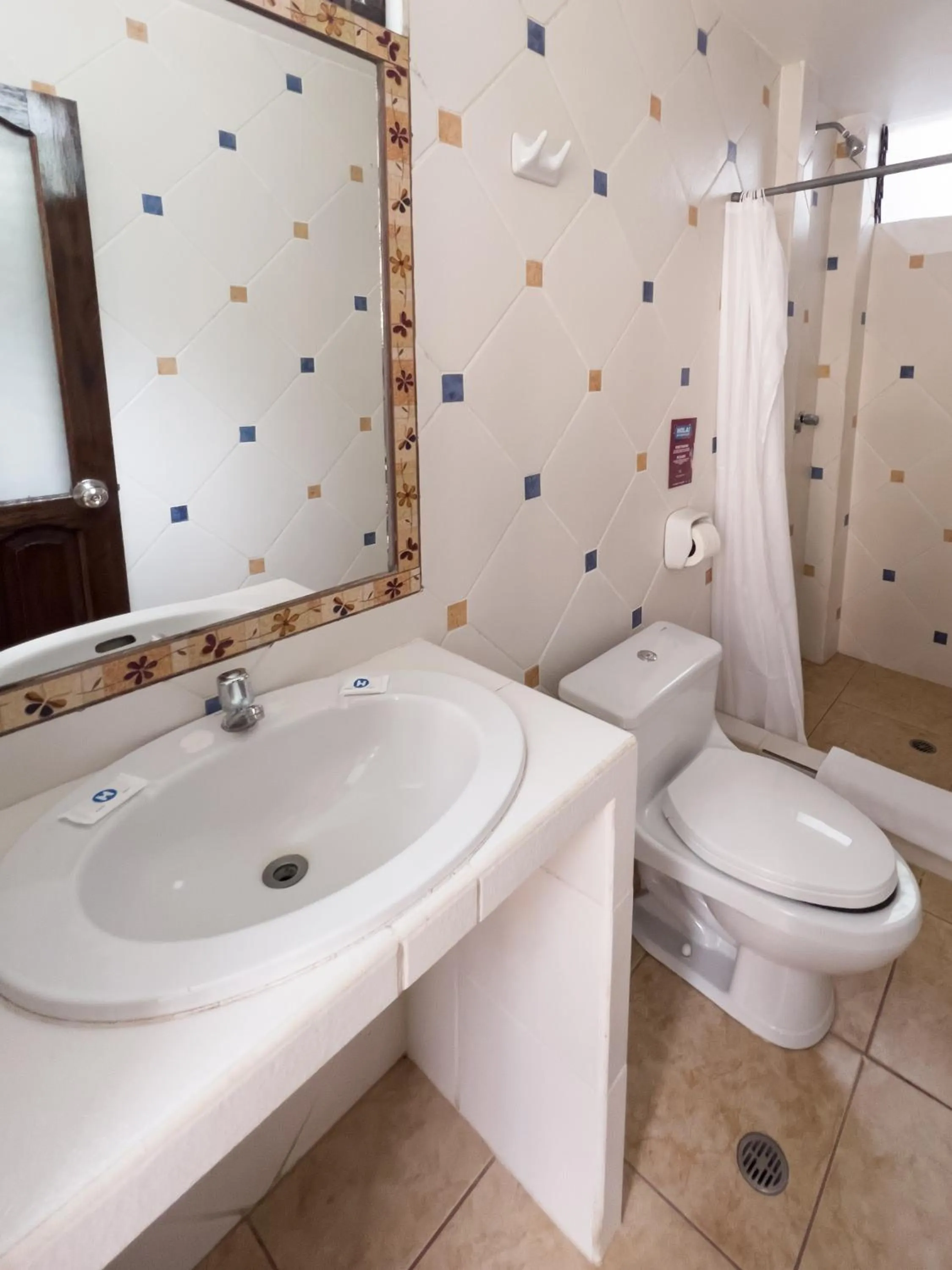 Bathroom in Supertramp Hostel Machupicchu