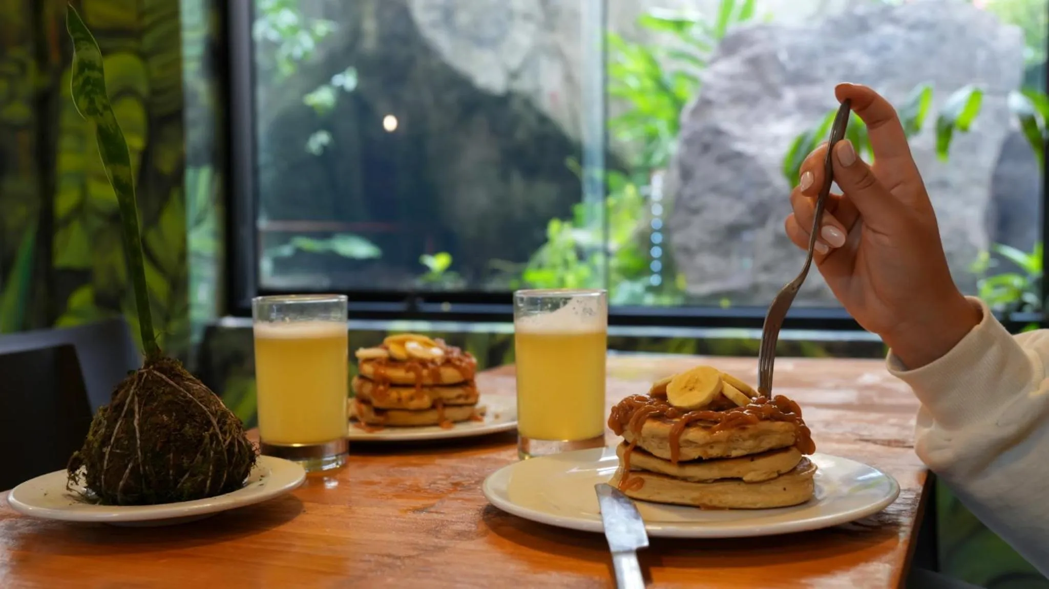 Breakfast in Supertramp Hostel Machupicchu