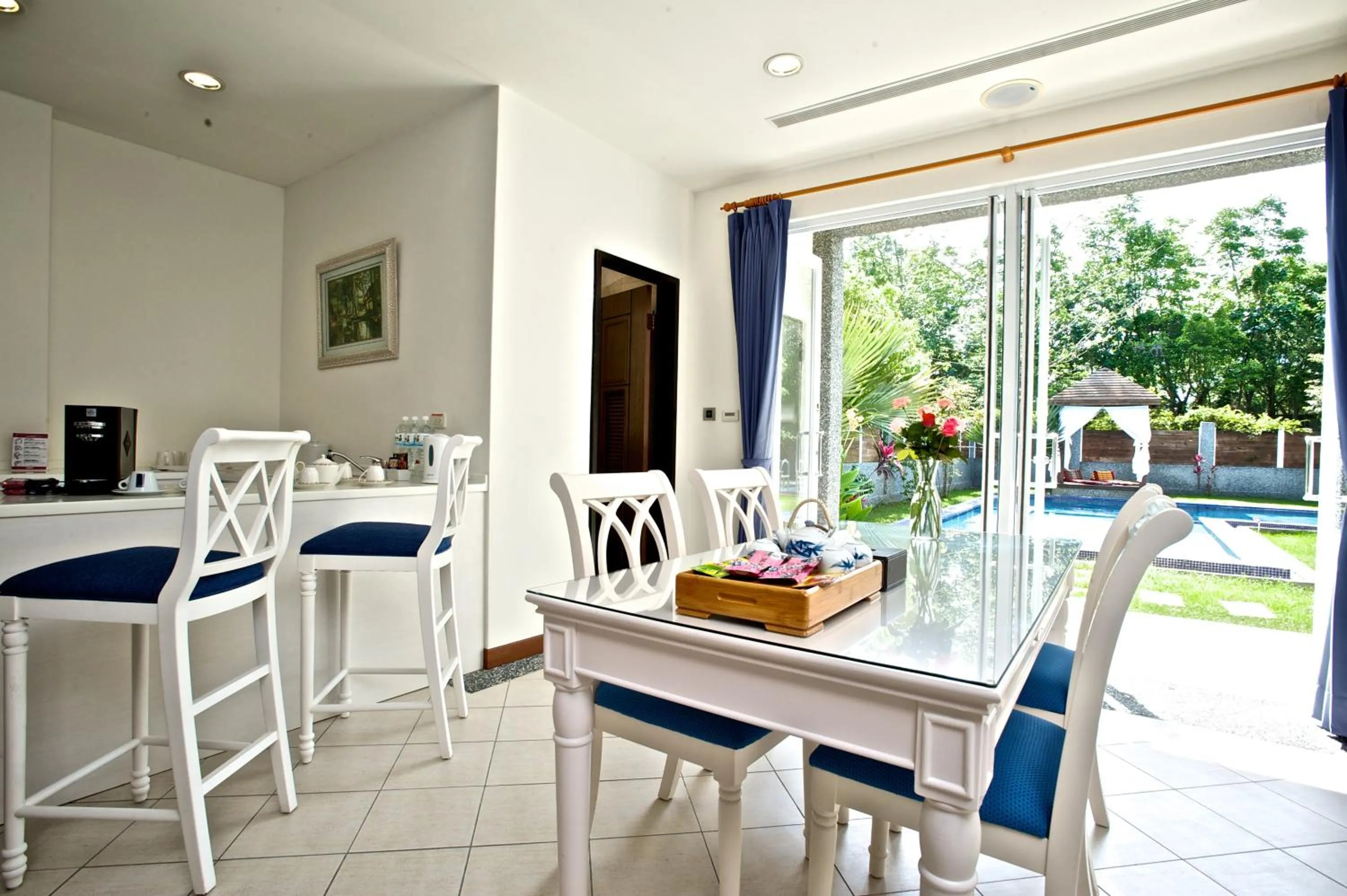 Kitchen or kitchenette in Papago International Resort