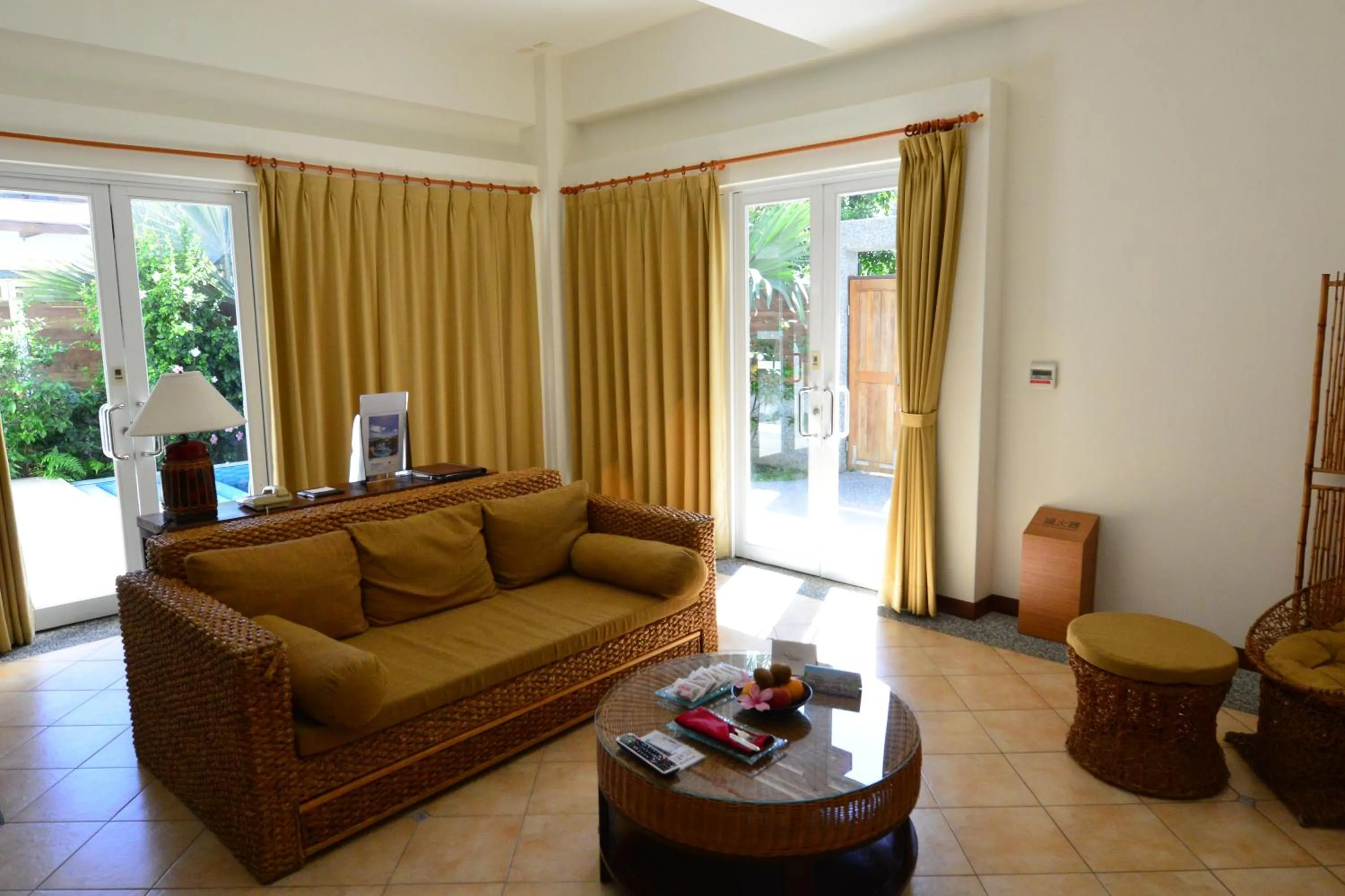 Living room in Papago International Resort