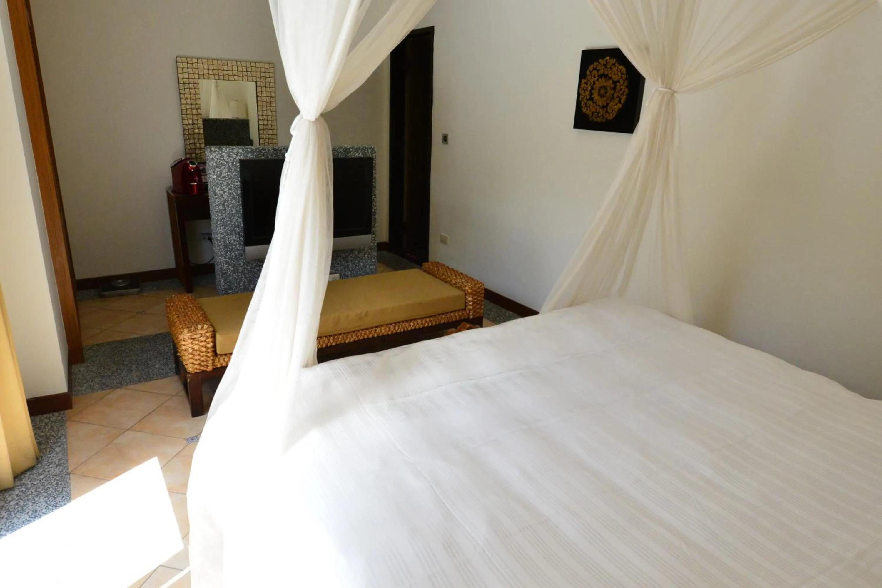 Bedroom, Bed in Papago International Resort