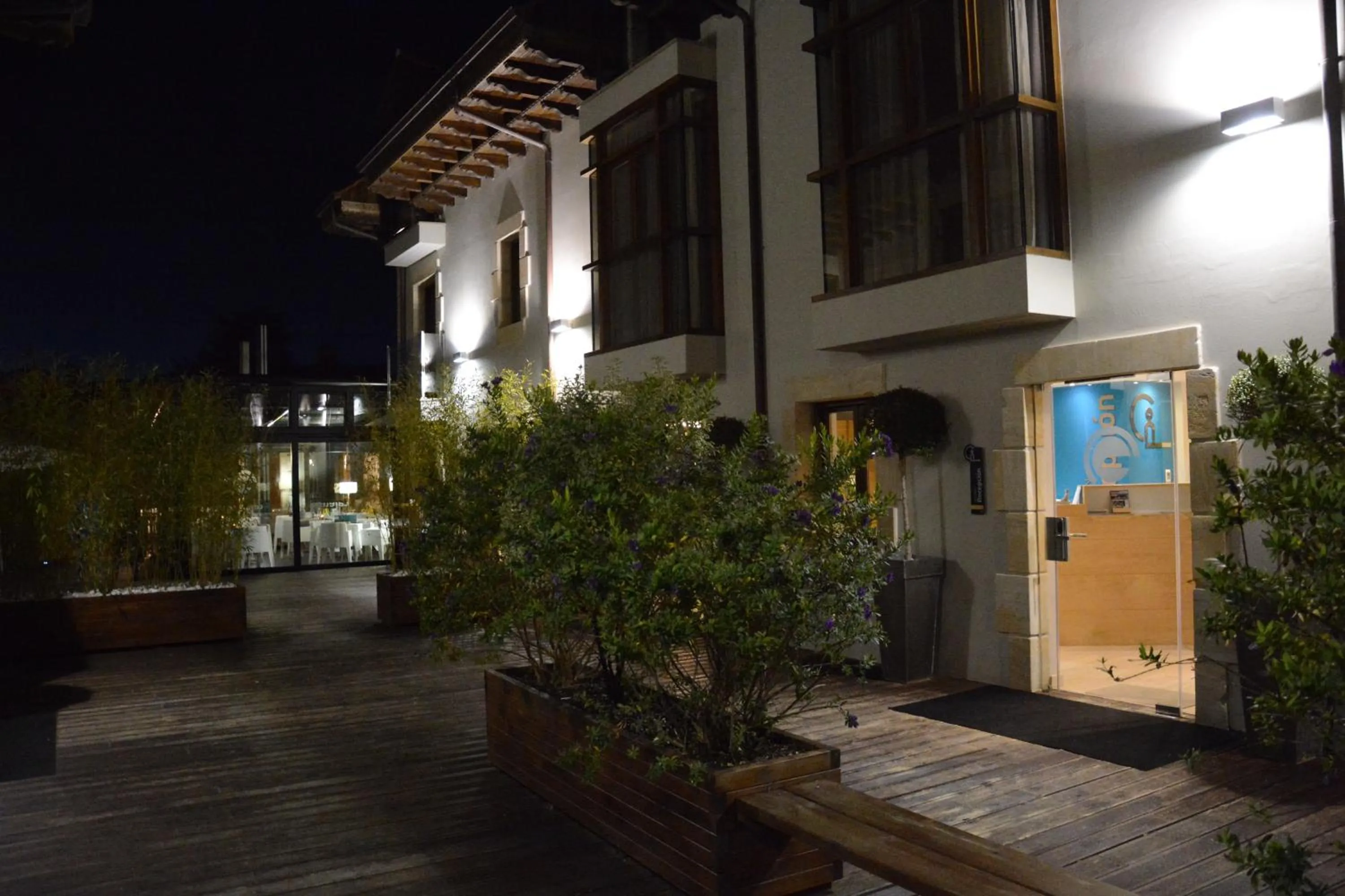 Facade/entrance in Tinas de Pechon