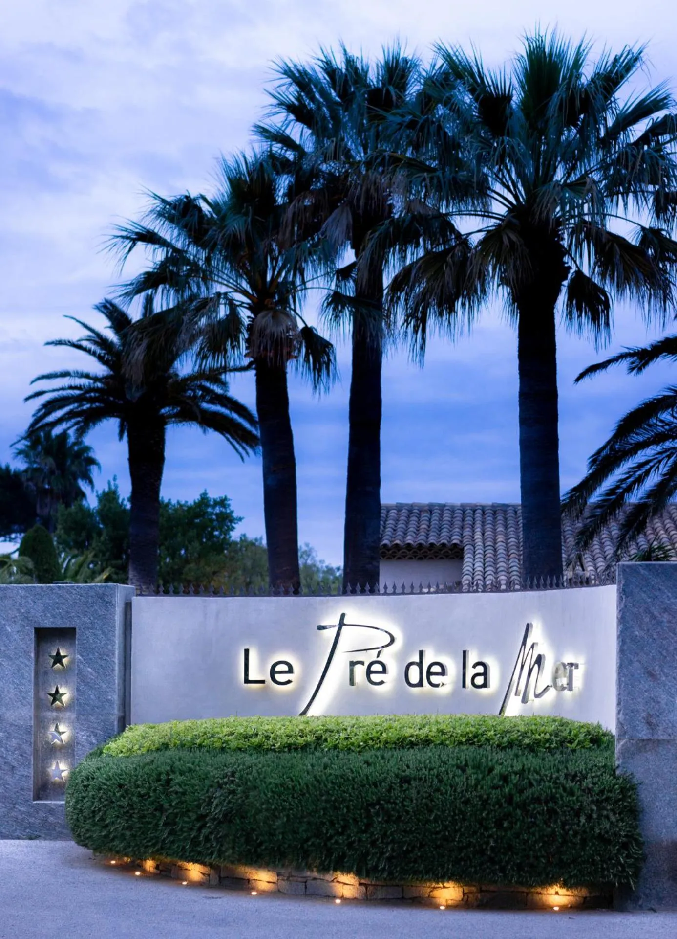 Property logo or sign in Le Pre de la Mer