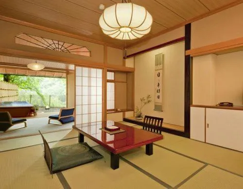 Spring in Marumine Kanko Hotel