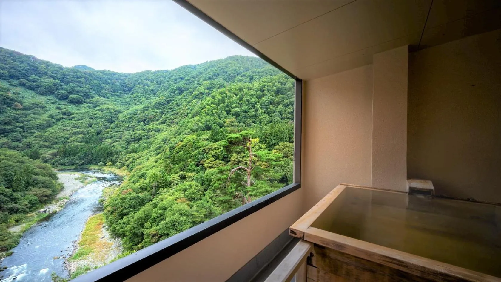 Day in Marumine Kanko Hotel