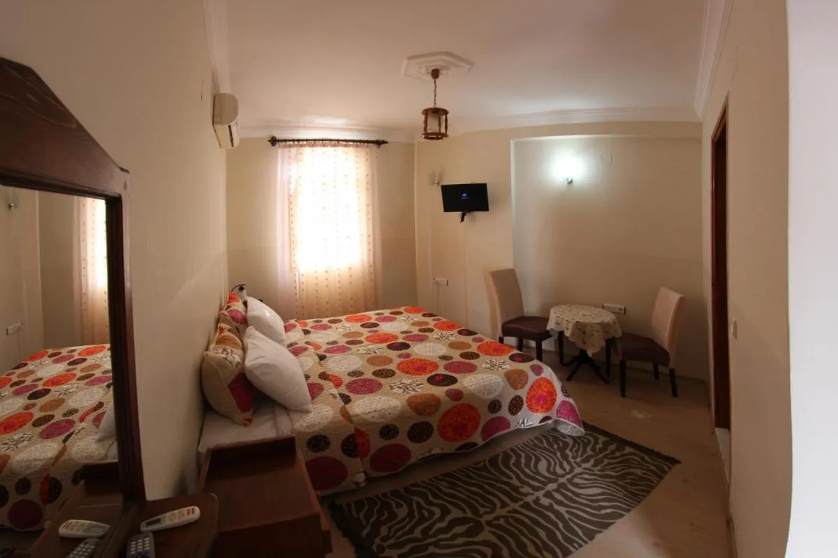 Day, Bed in Akay Hotel