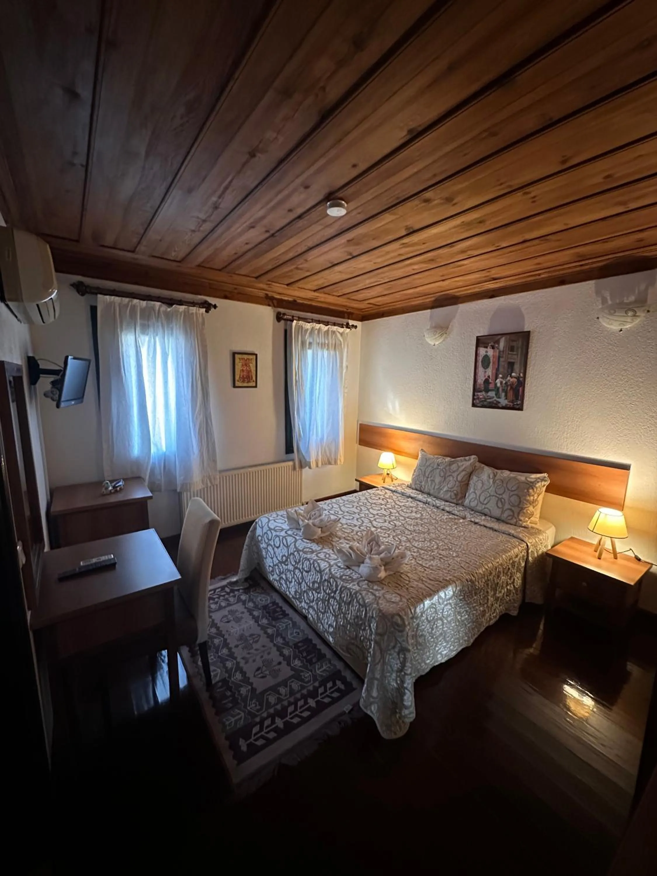 Photo of the whole room, Bed in Akay Hotel