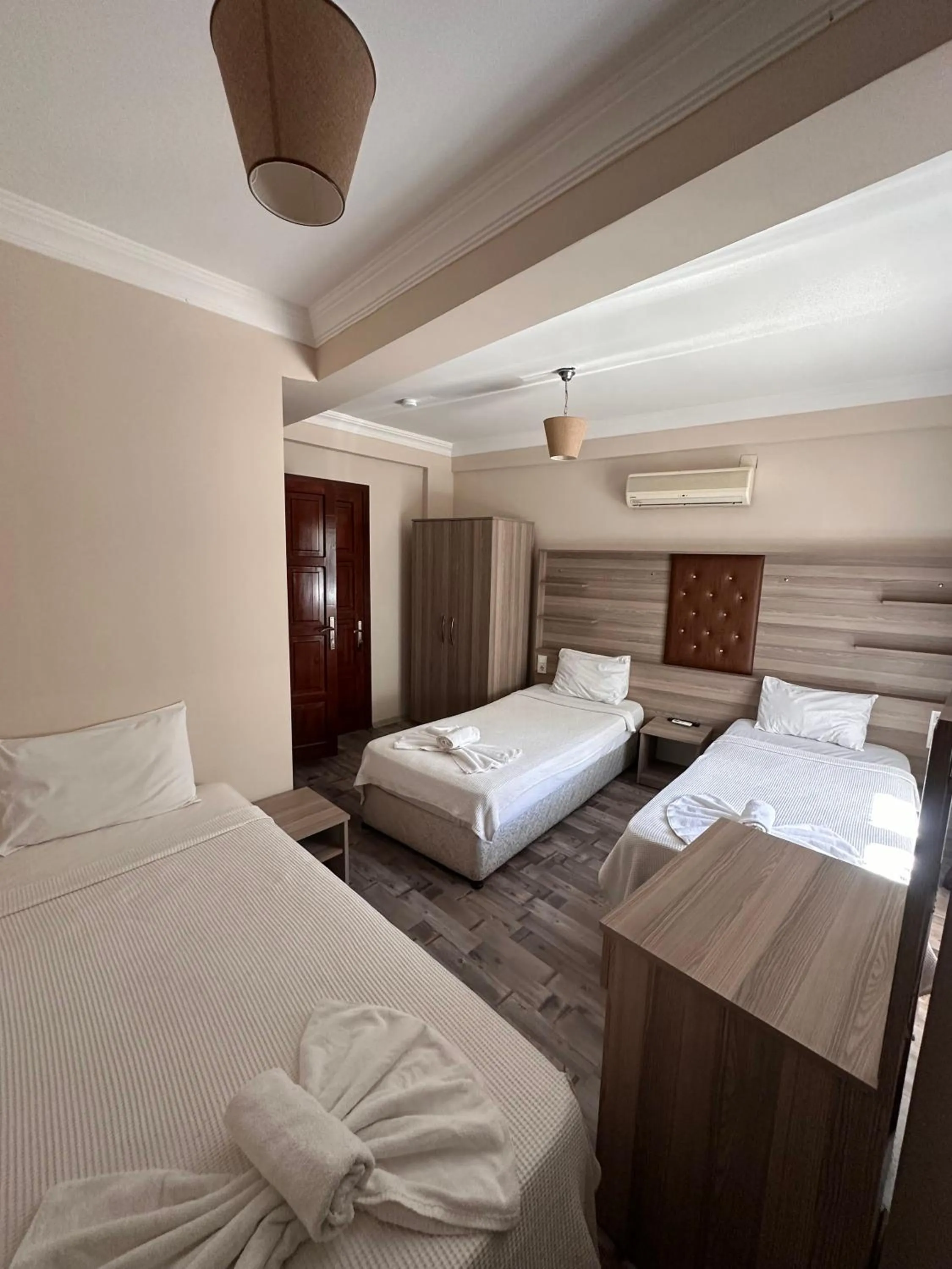 Bed in Akay Hotel