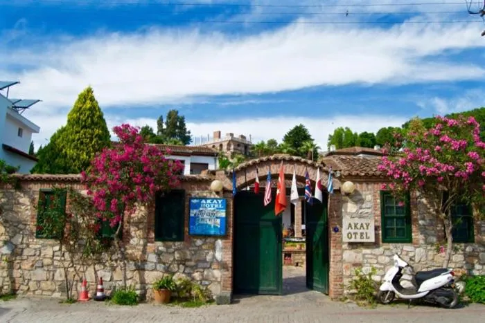 Facade/entrance in Akay Hotel