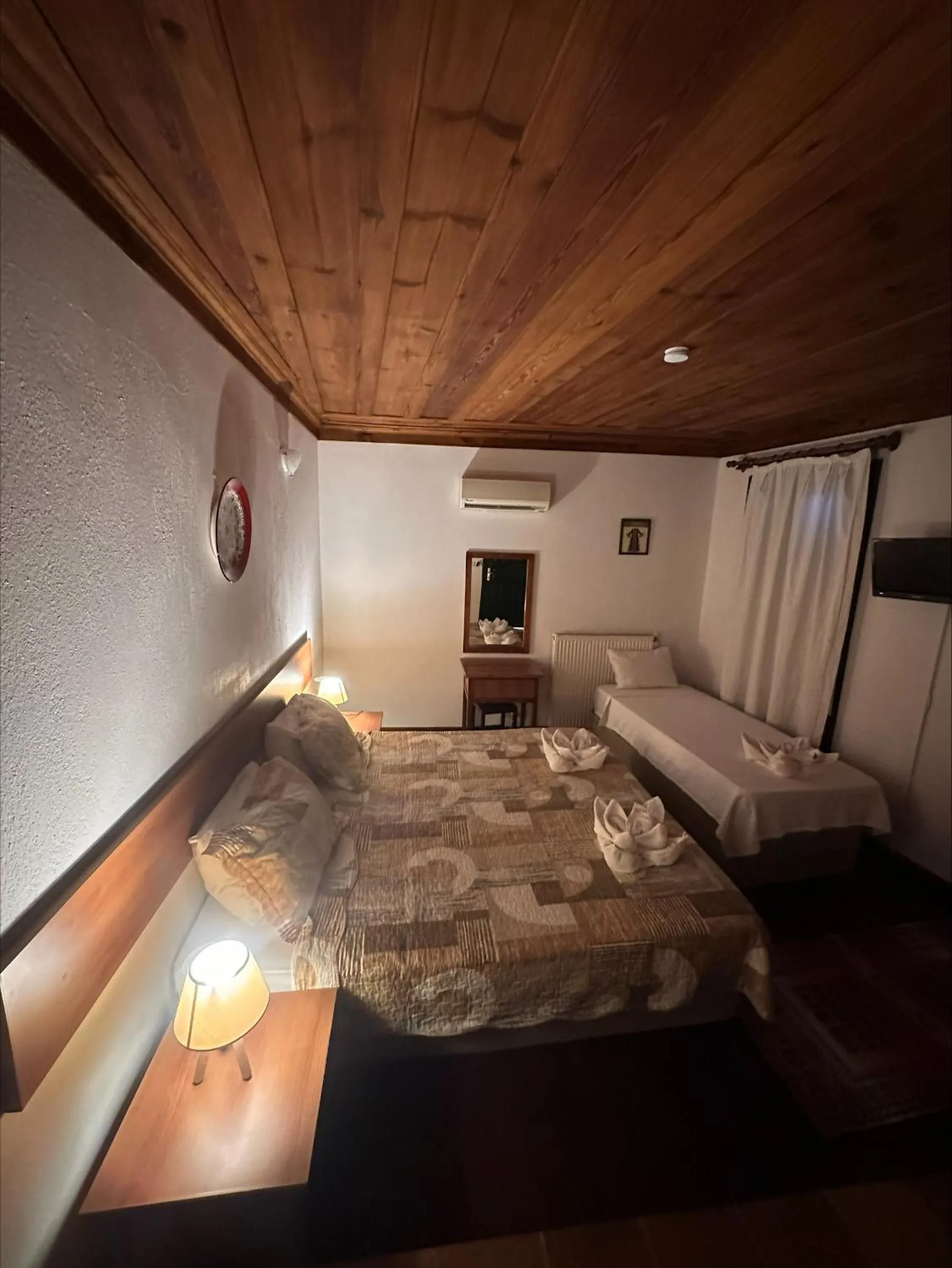 Photo of the whole room, Bed in Akay Hotel