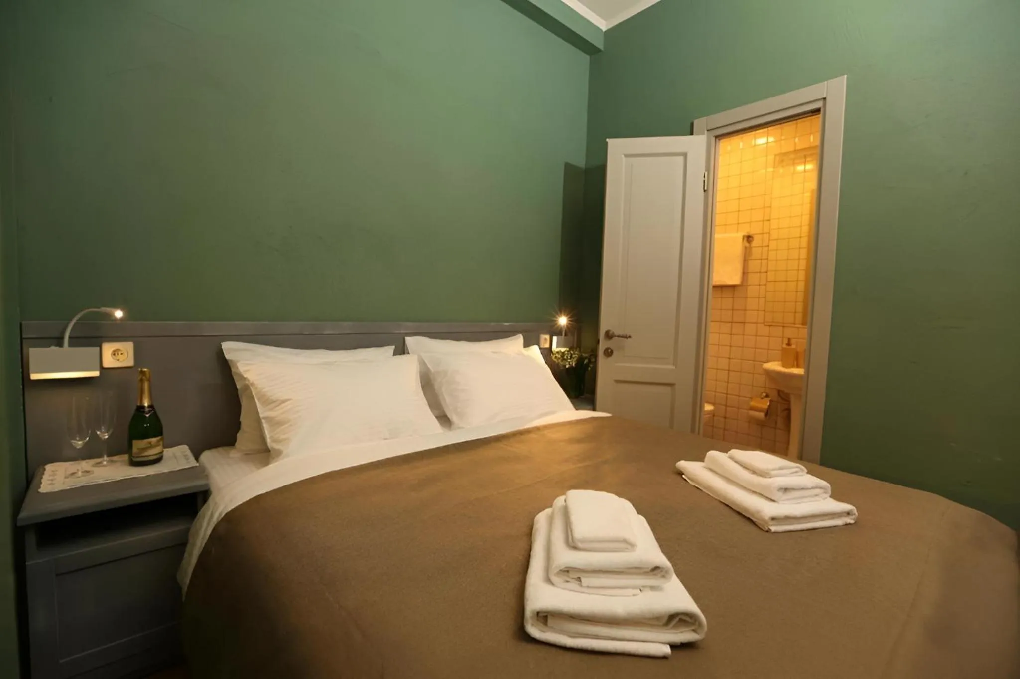 Bed in Kindli Boutique Hotel