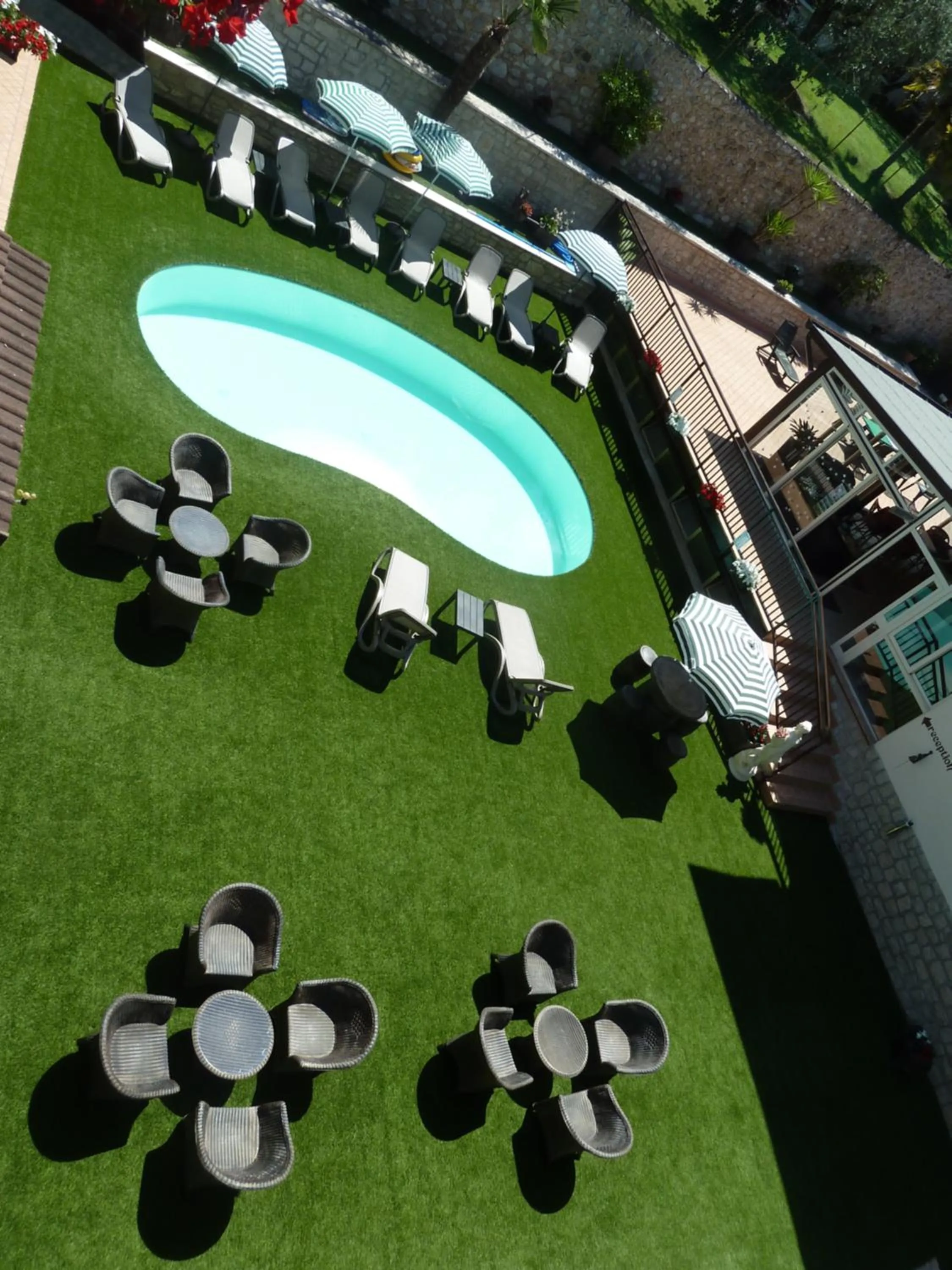 Pool view in Albergo Casa Este