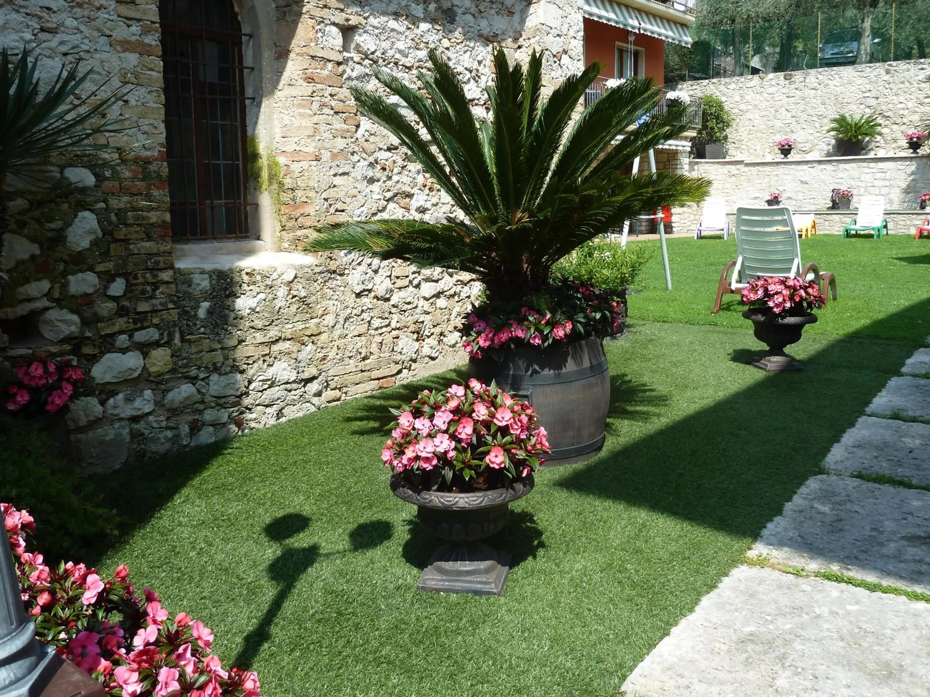 Garden view in Albergo Casa Este