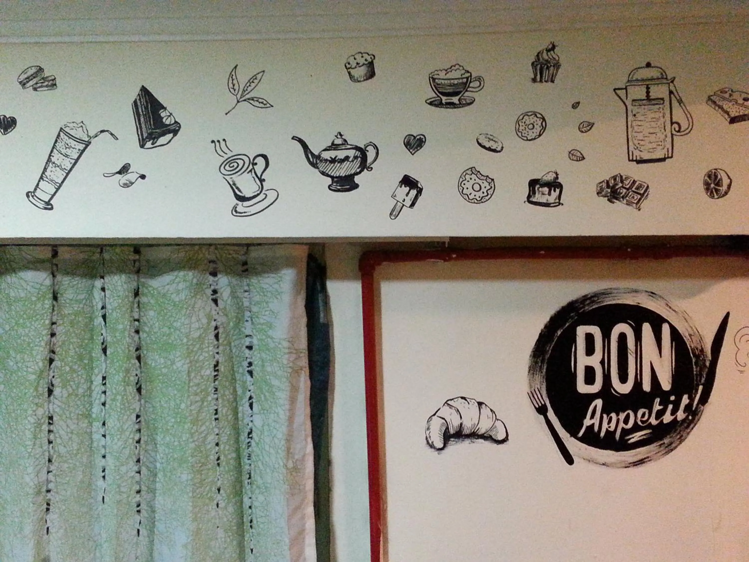 Communal kitchen in TAXİM HOSTEL