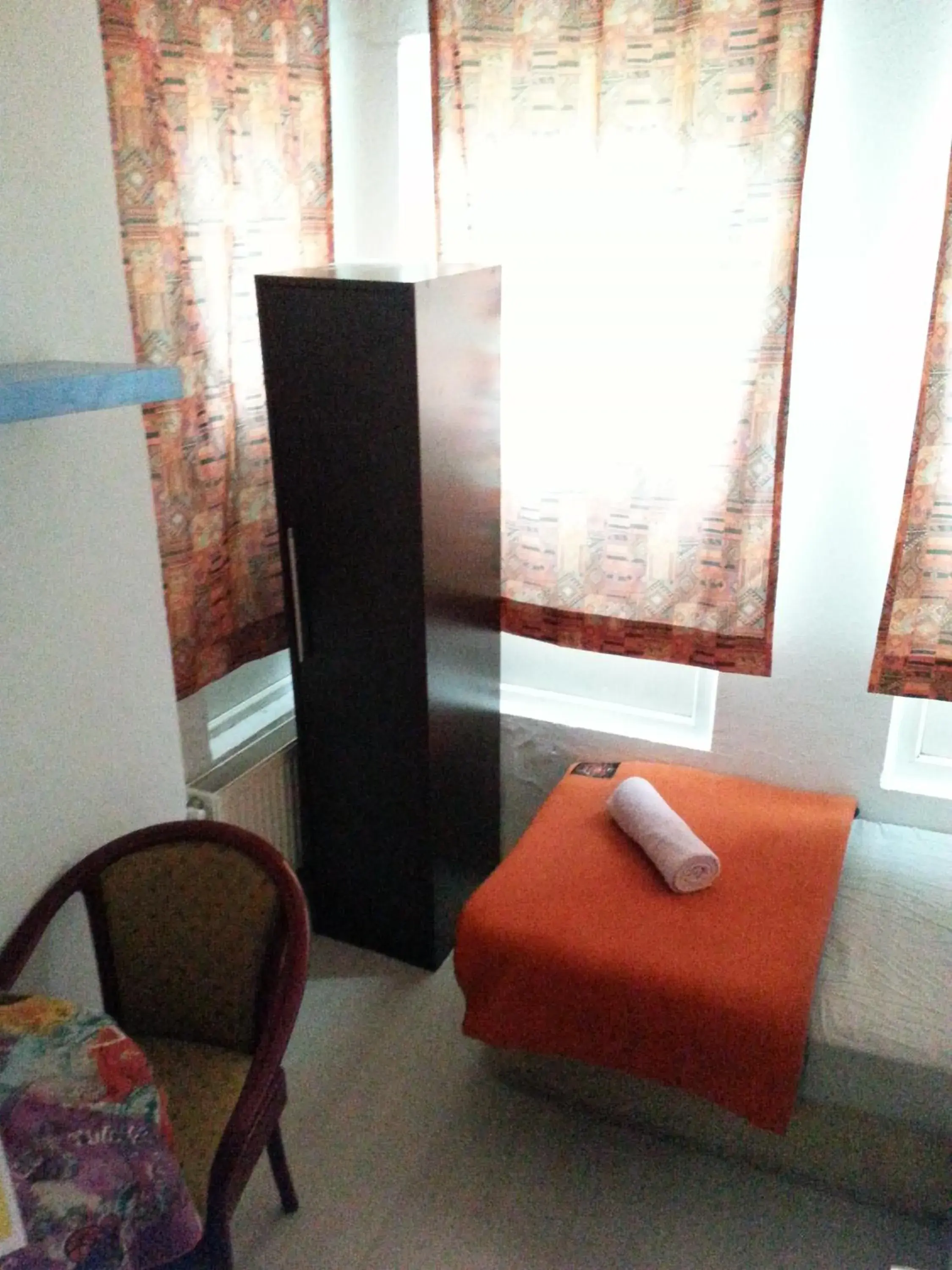 Single Room with Shared Bathroom in TAXİM HOSTEL Single Room with Shared Bathroom in TAXİM HOSTEL