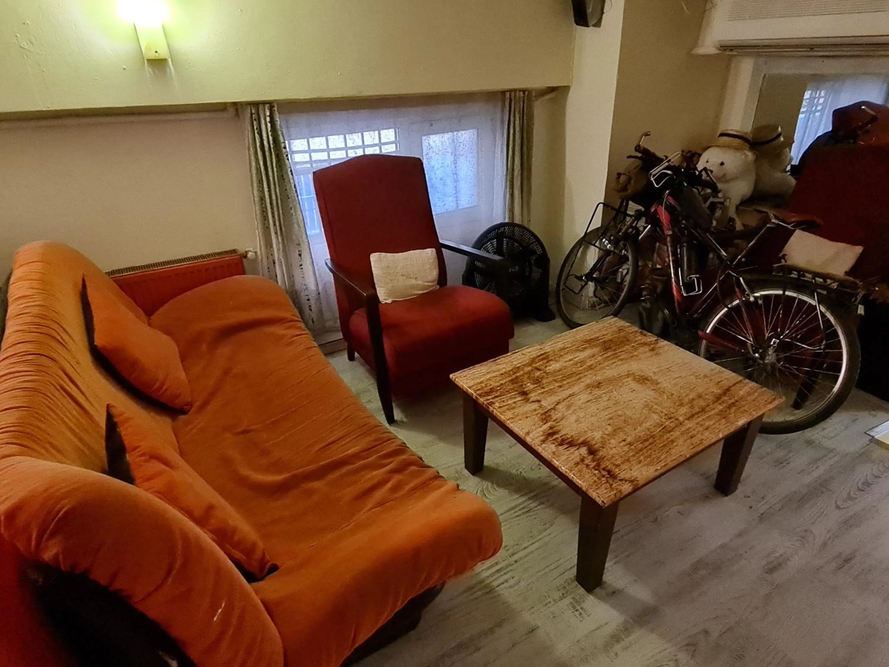 Area and facilities in TAXİM HOSTEL