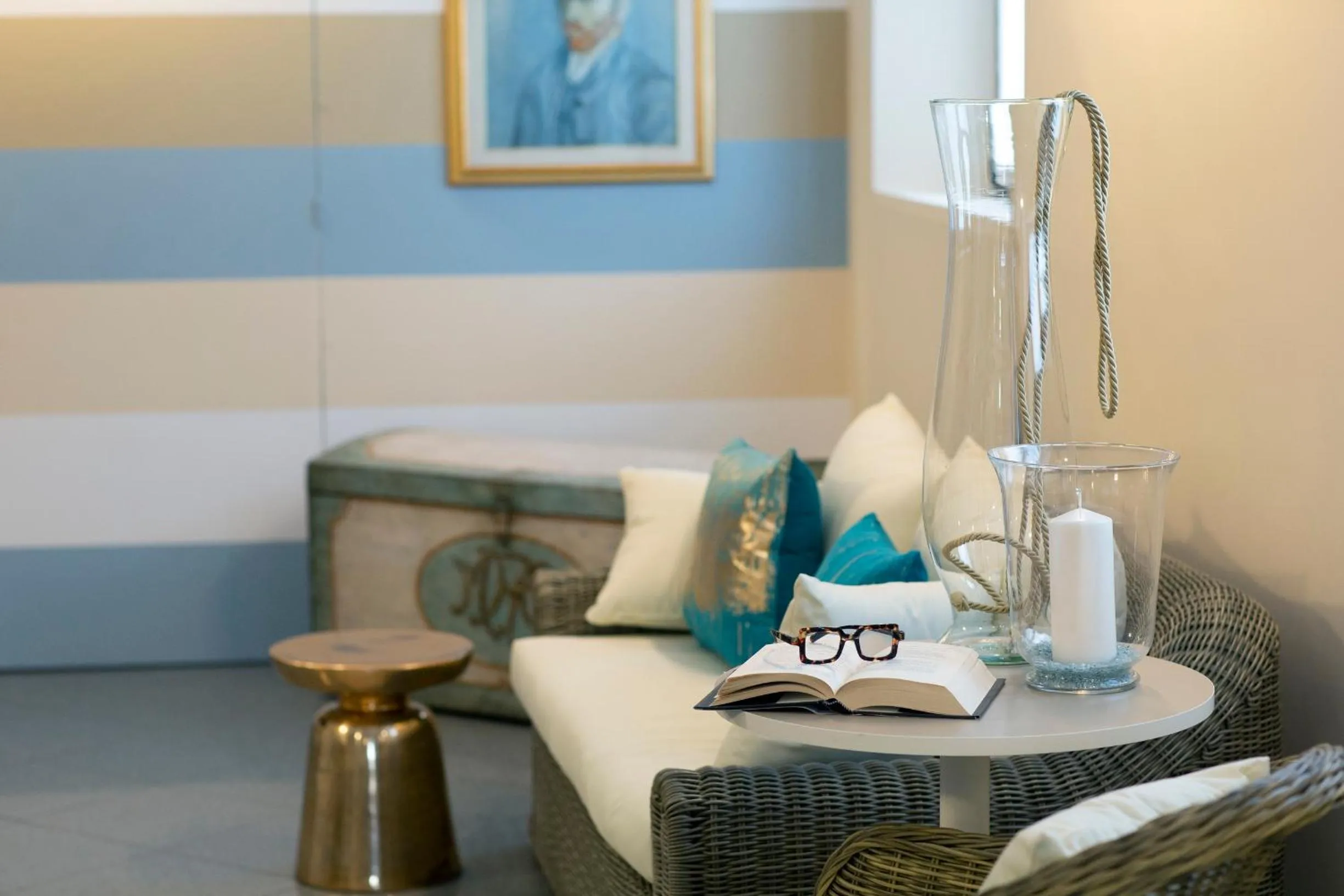 Communal lounge/ TV room in Hotel La Residenza