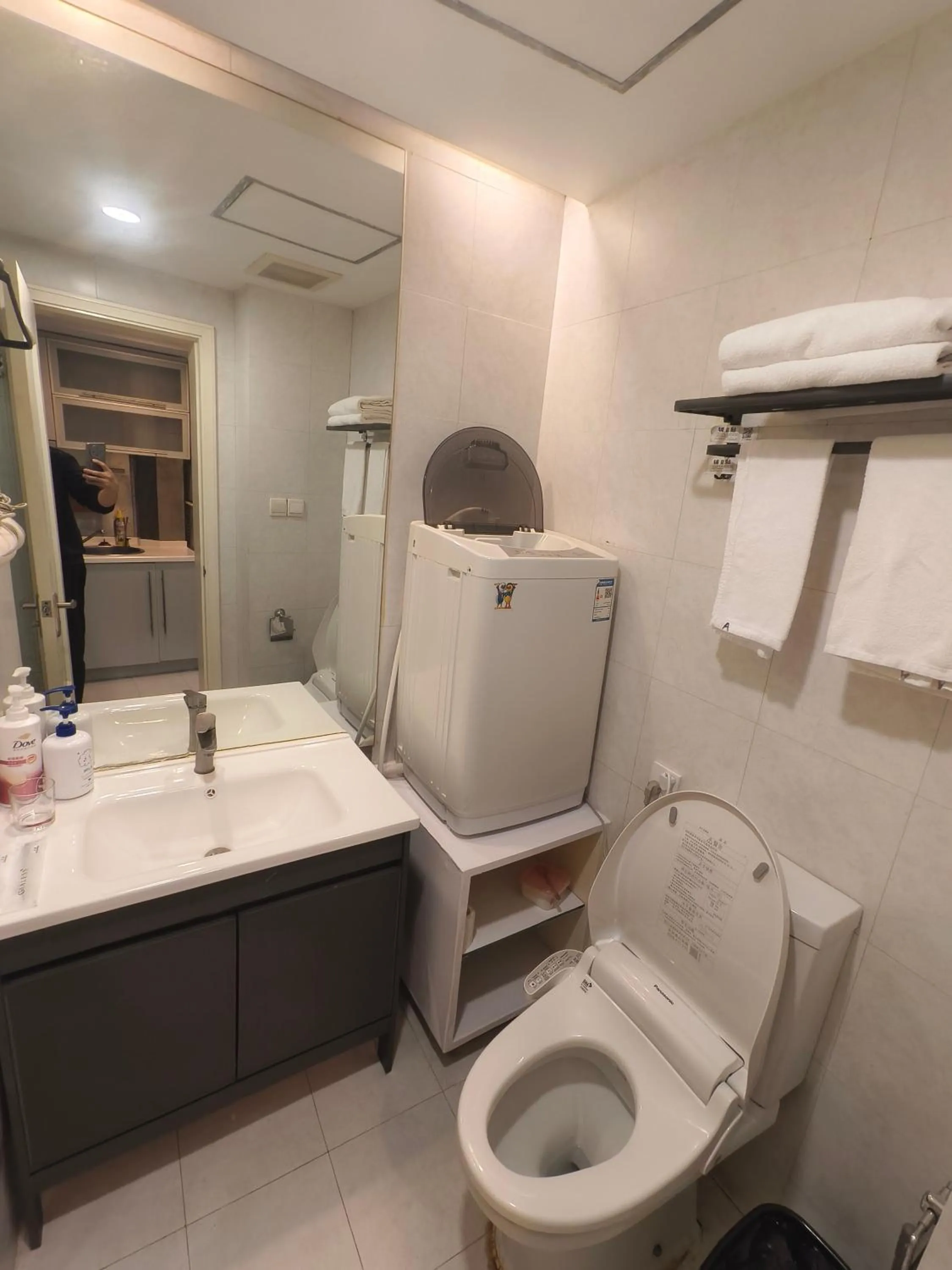 Toilet in Xinshikong Apartments- Abest Zhongshan Park No.1
