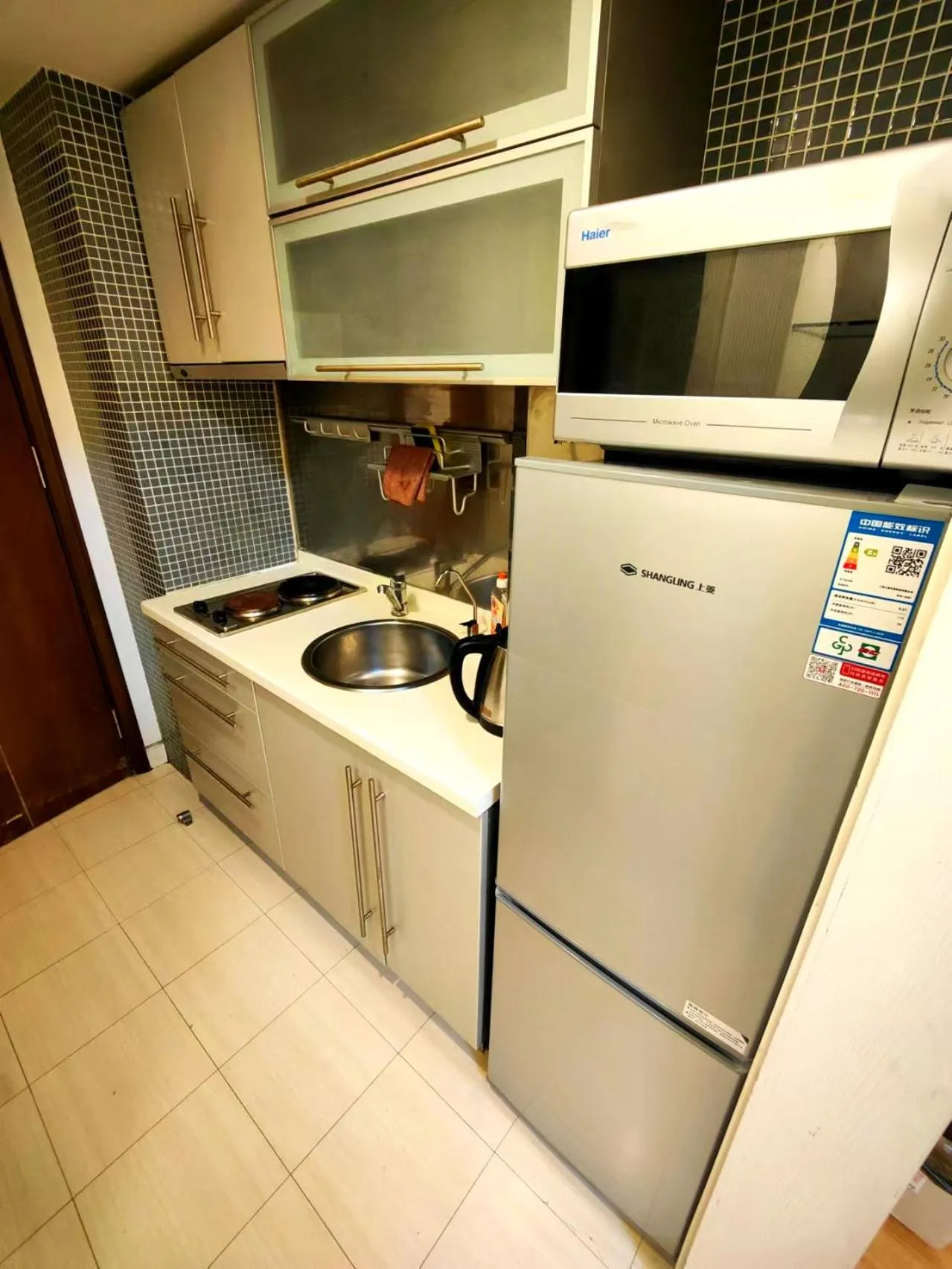 Kitchen or kitchenette in Xinshikong Apartments- Abest Zhongshan Park No.1
