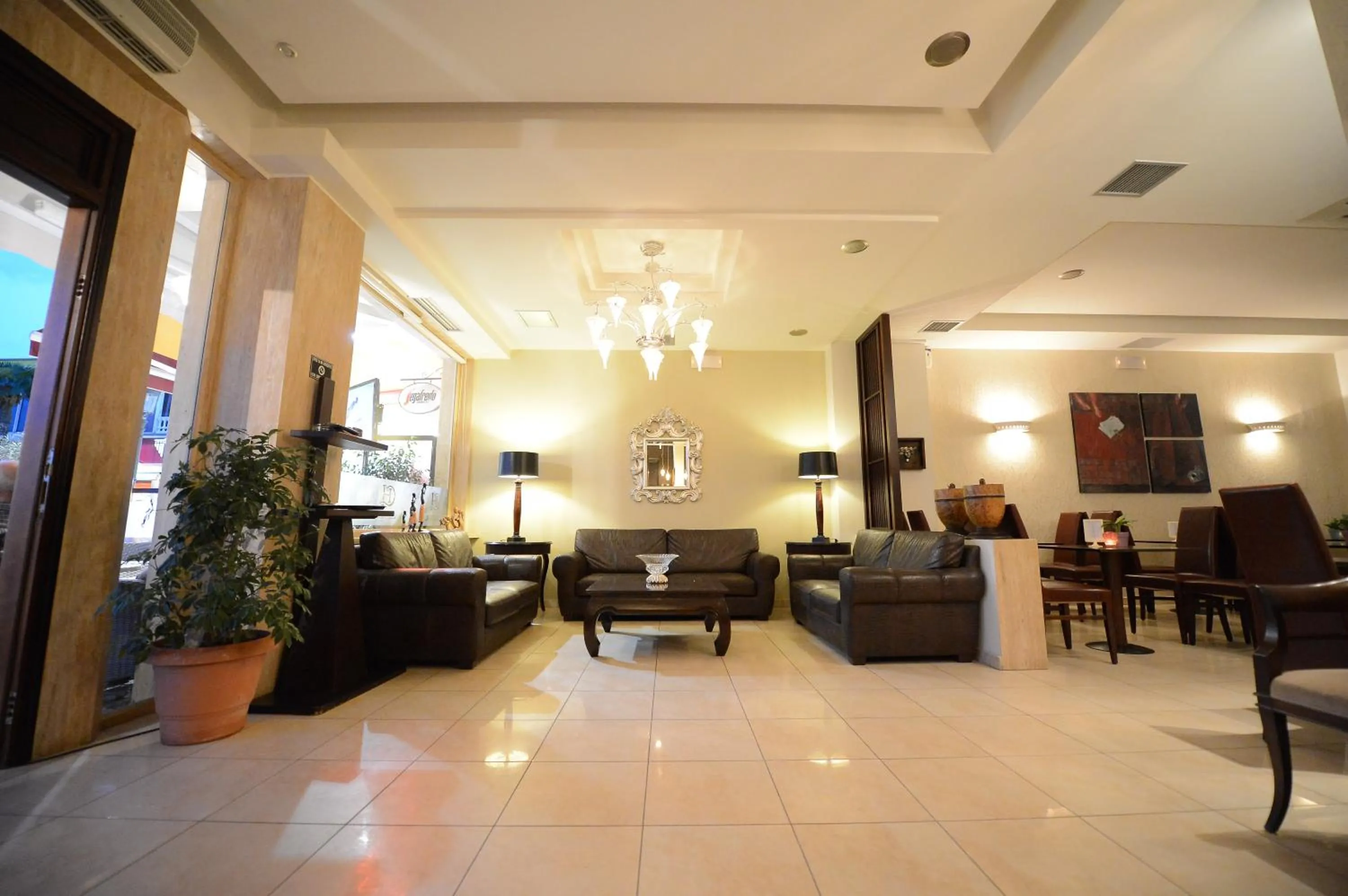Central Hotel
