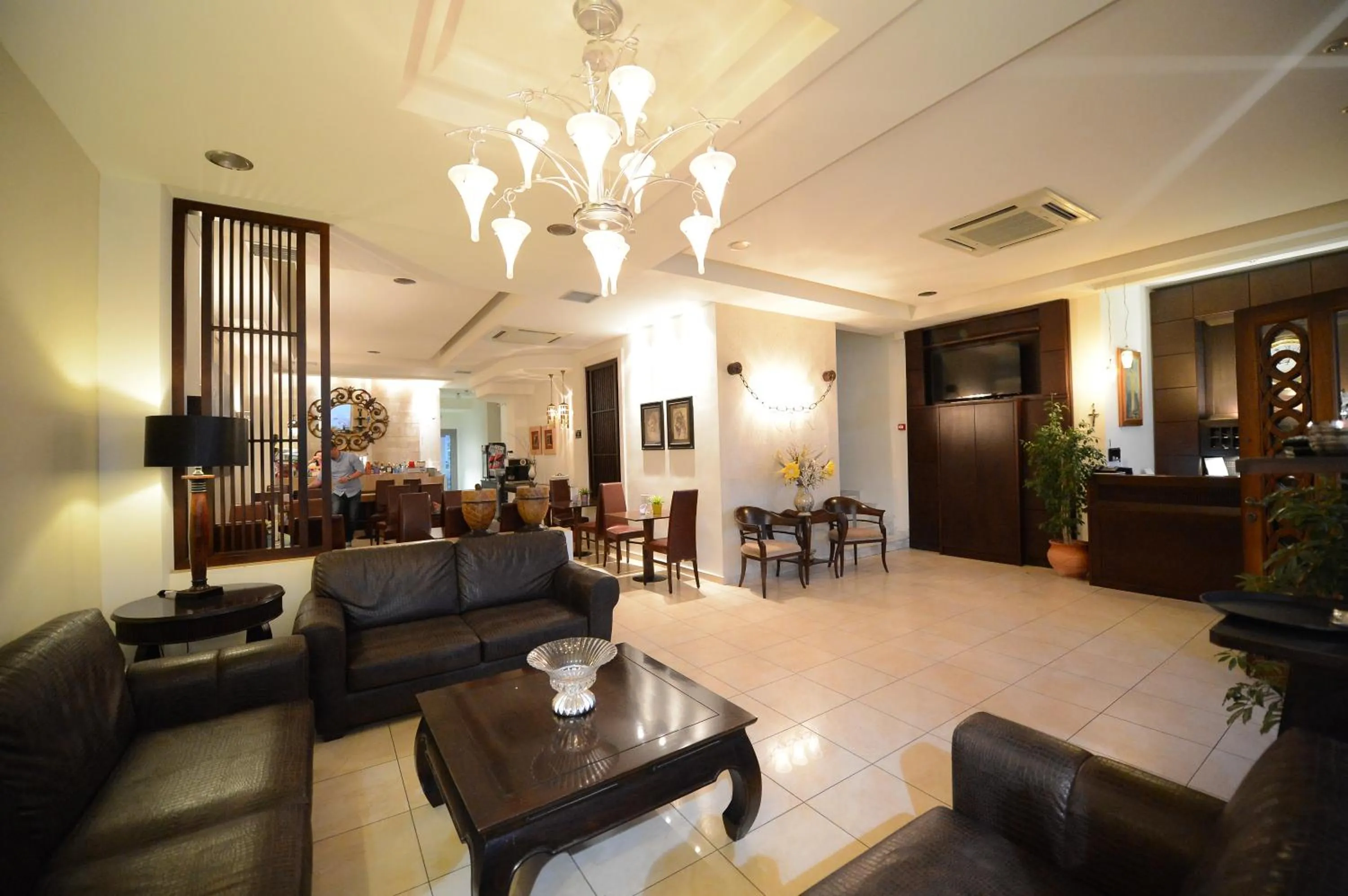 Central Hotel