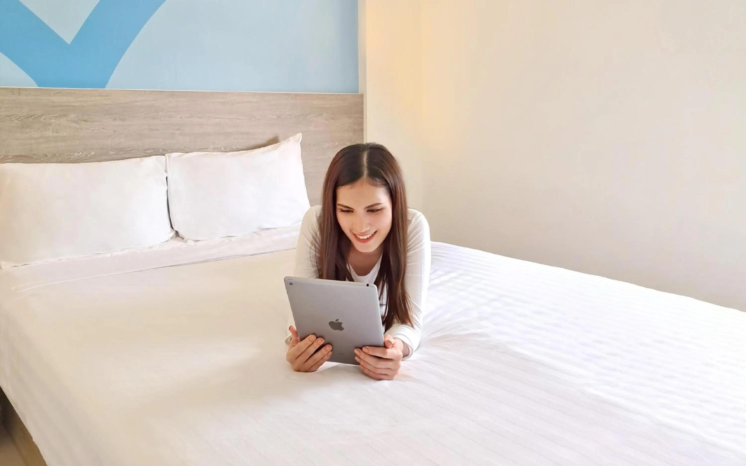 Bed in Hop Inn Hotel Aseana City Manila