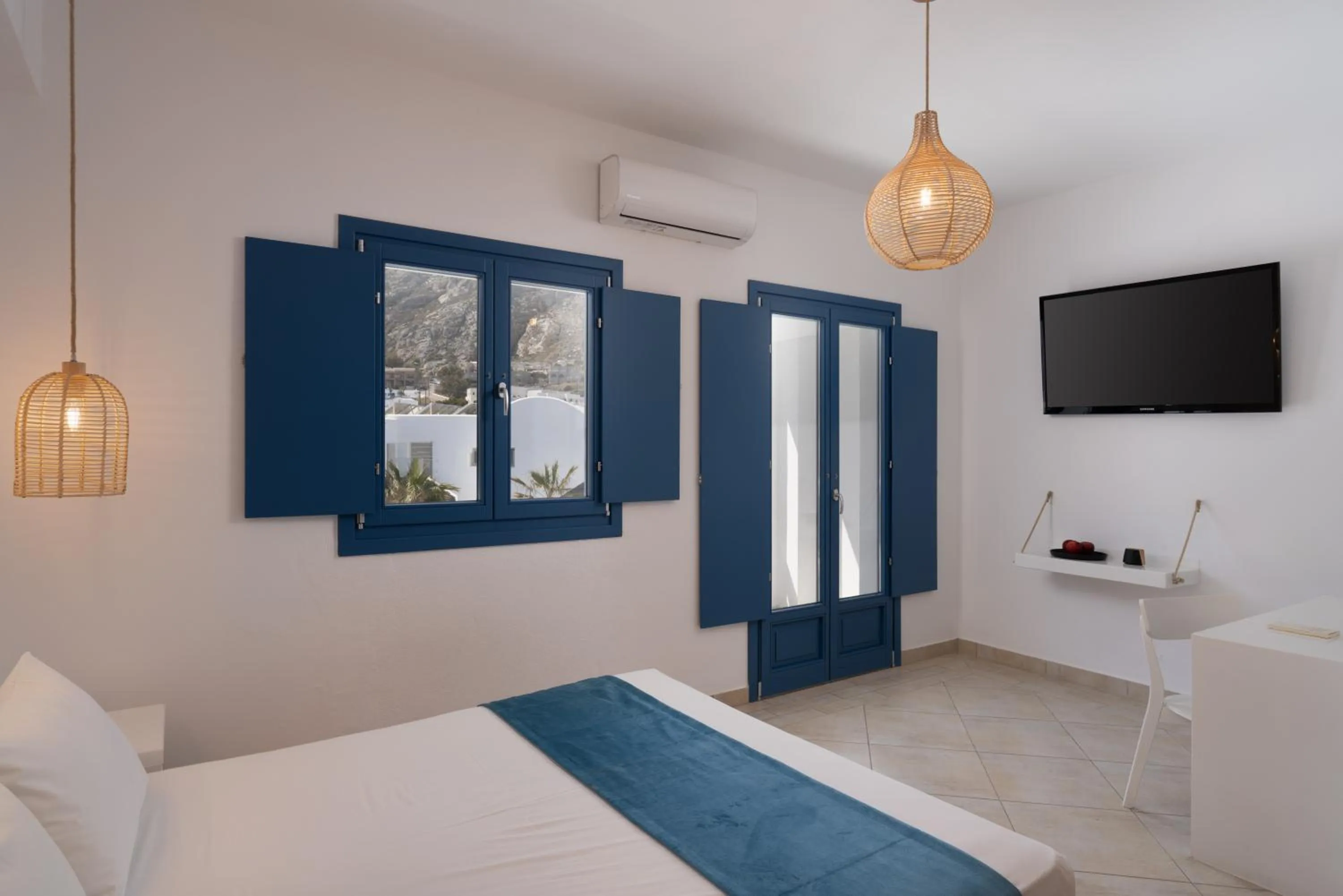 Bed in Hotel Sunshine