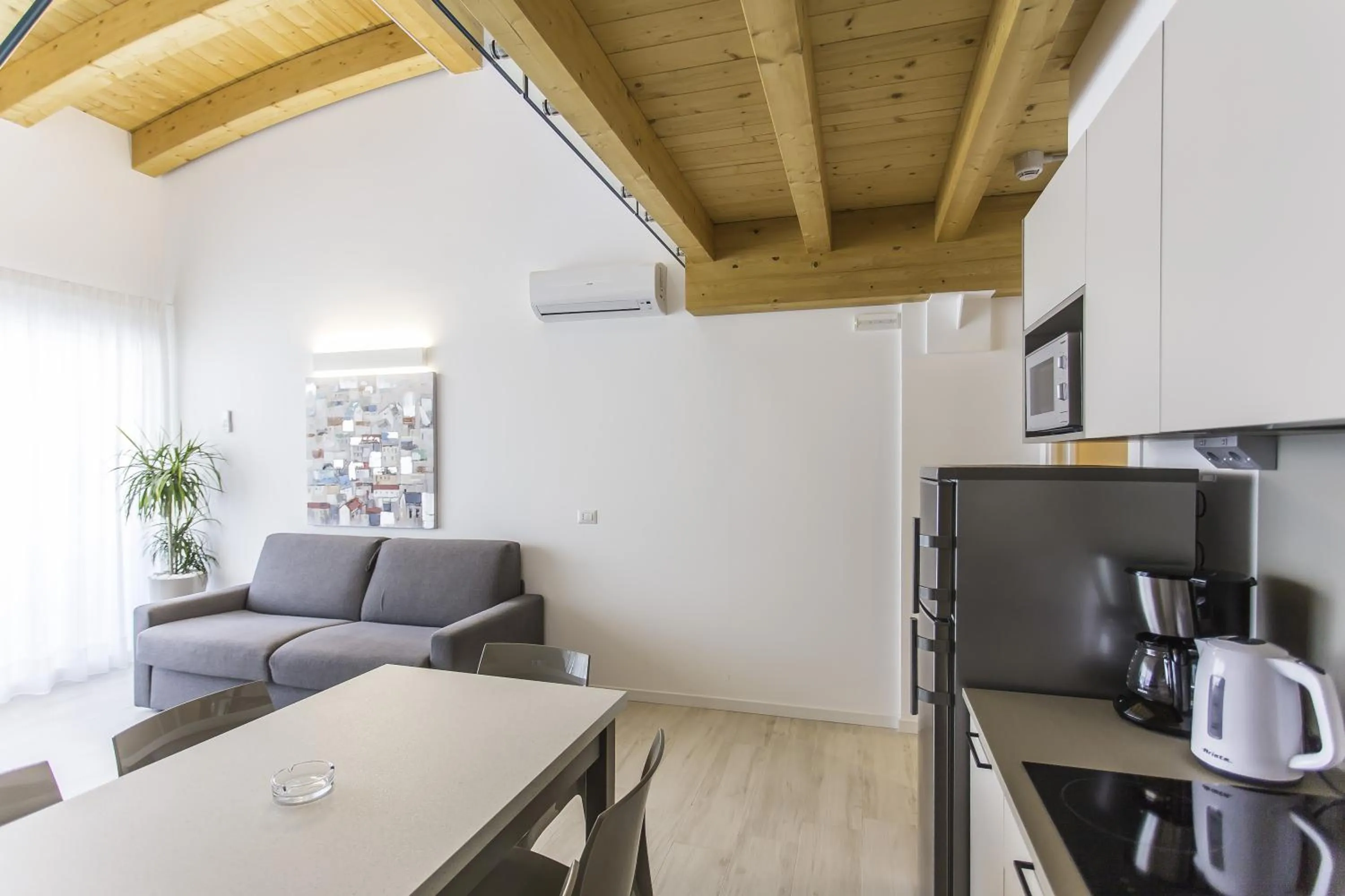 Kitchen or kitchenette in Residenza Turistica Alberghiera Blue Marine