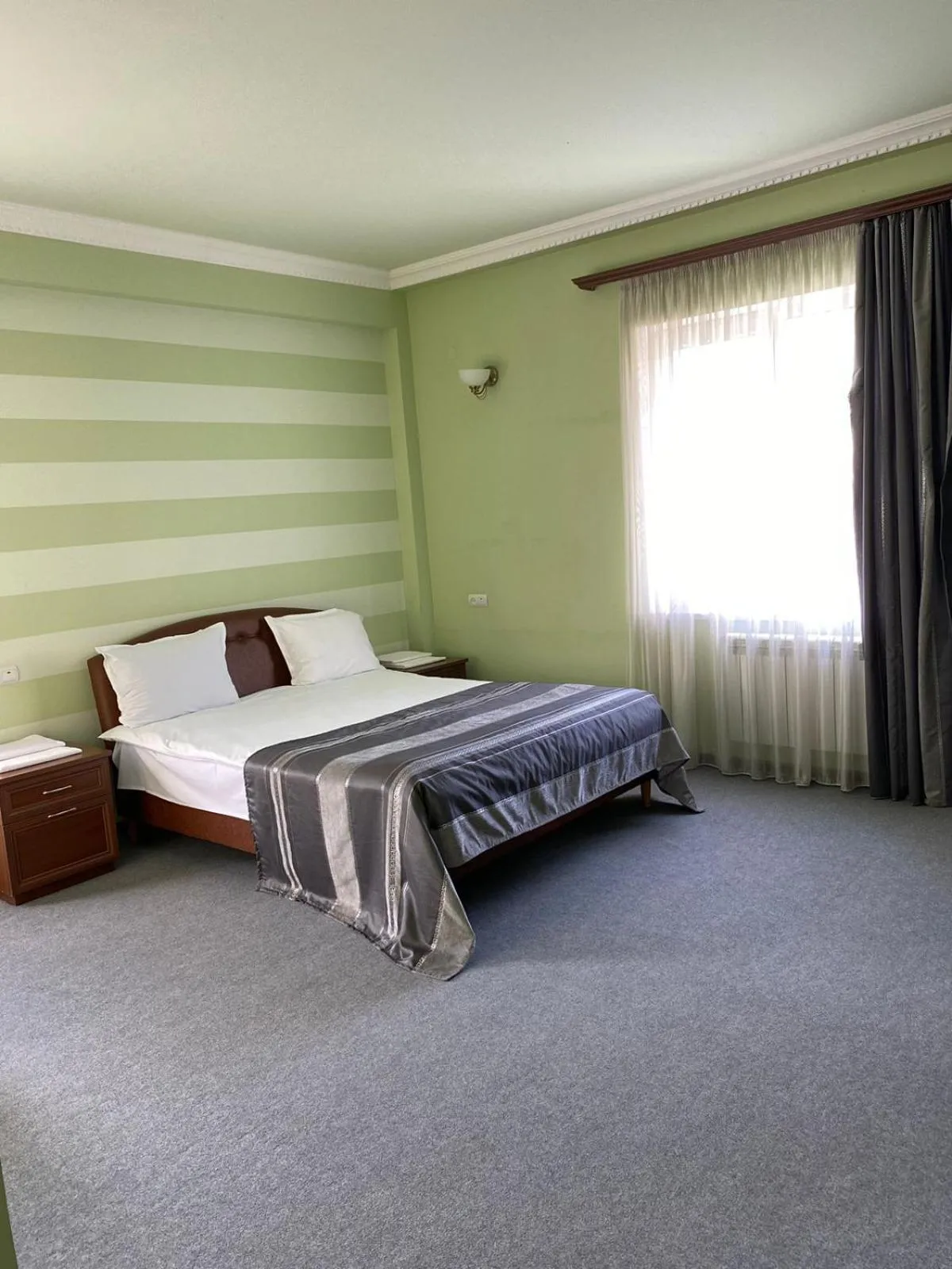 Large Double Room in Mina Hotel