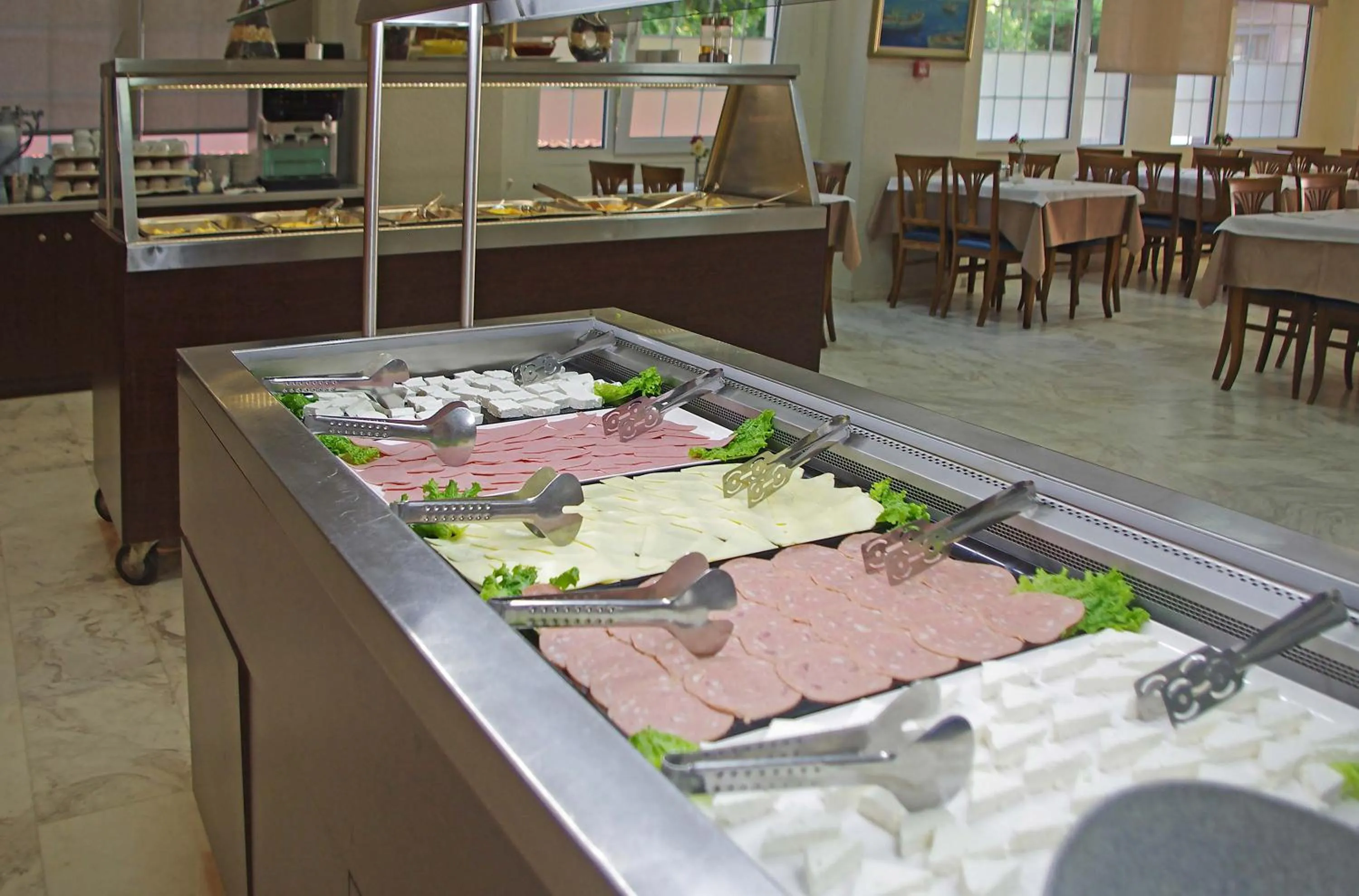 Restaurant/places to eat in Sun Beach Hotel