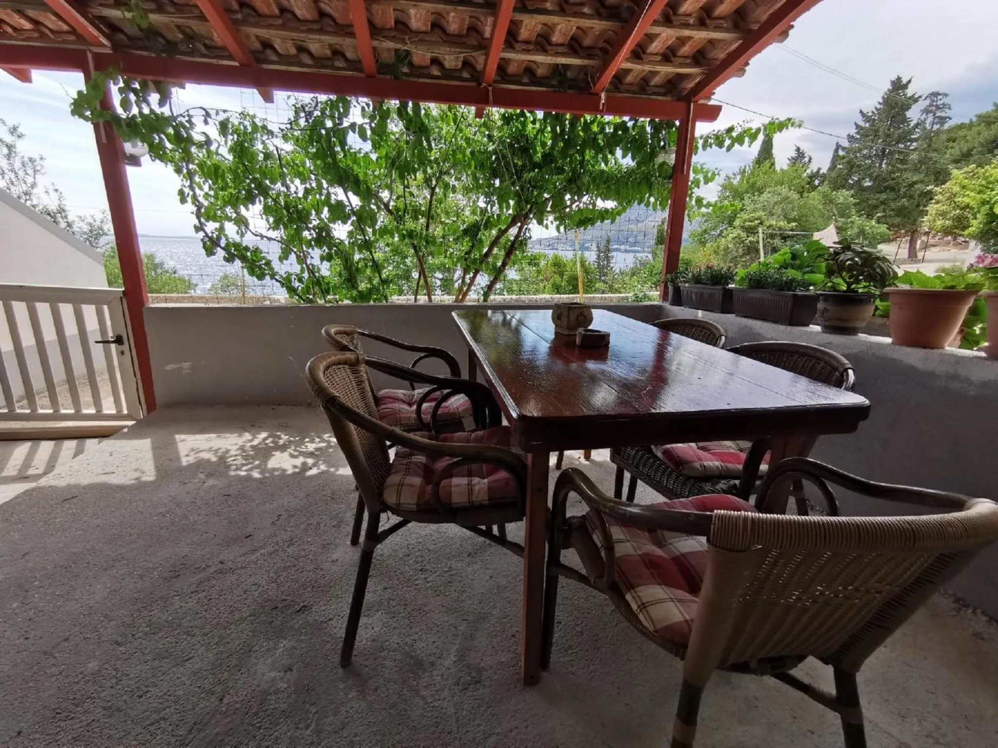 Two-Bedroom Apartment with Sea View in Apartment Nera