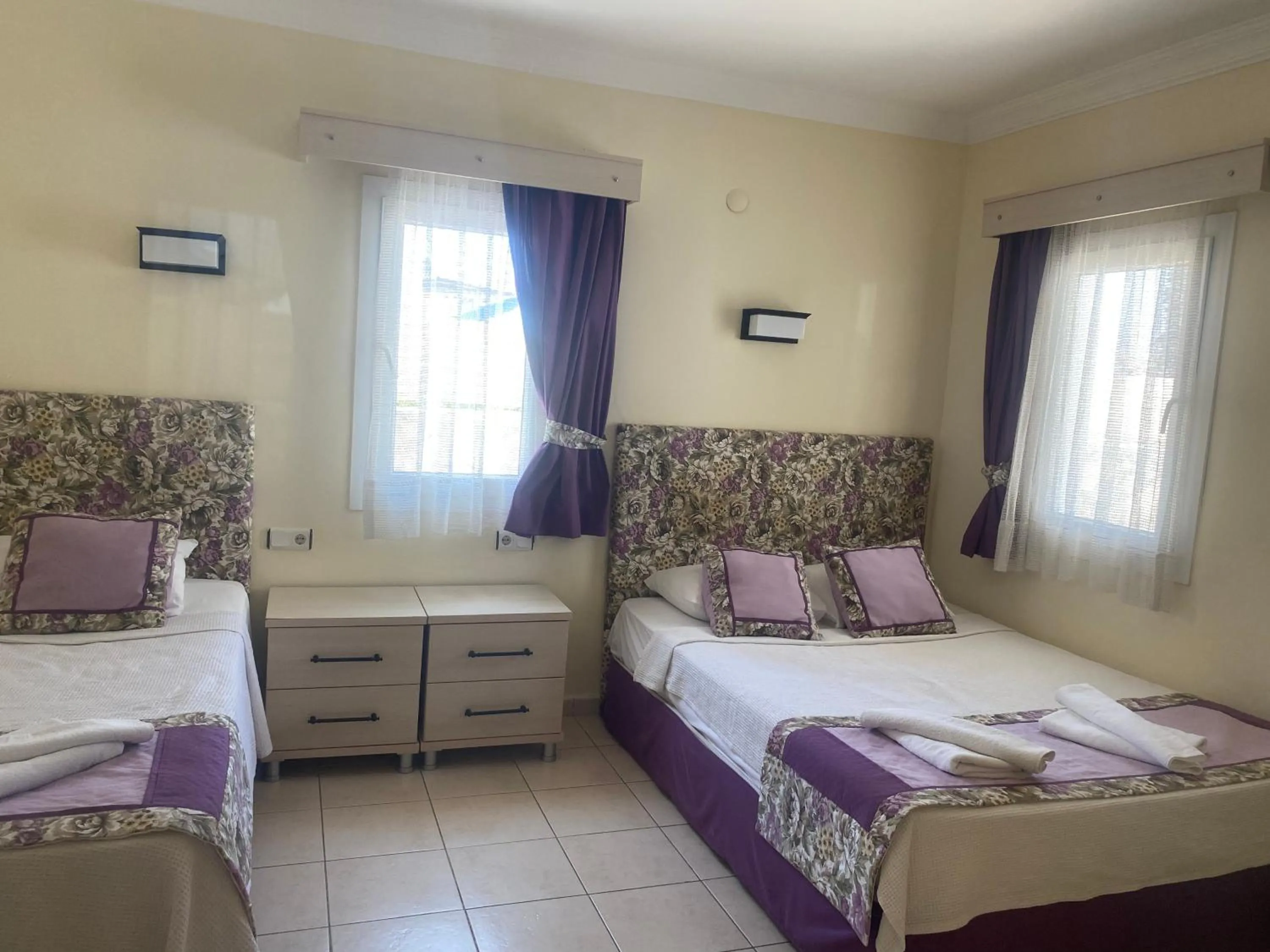 Photo of the whole room, Bed in Canna Garden Hotel - Adult Only