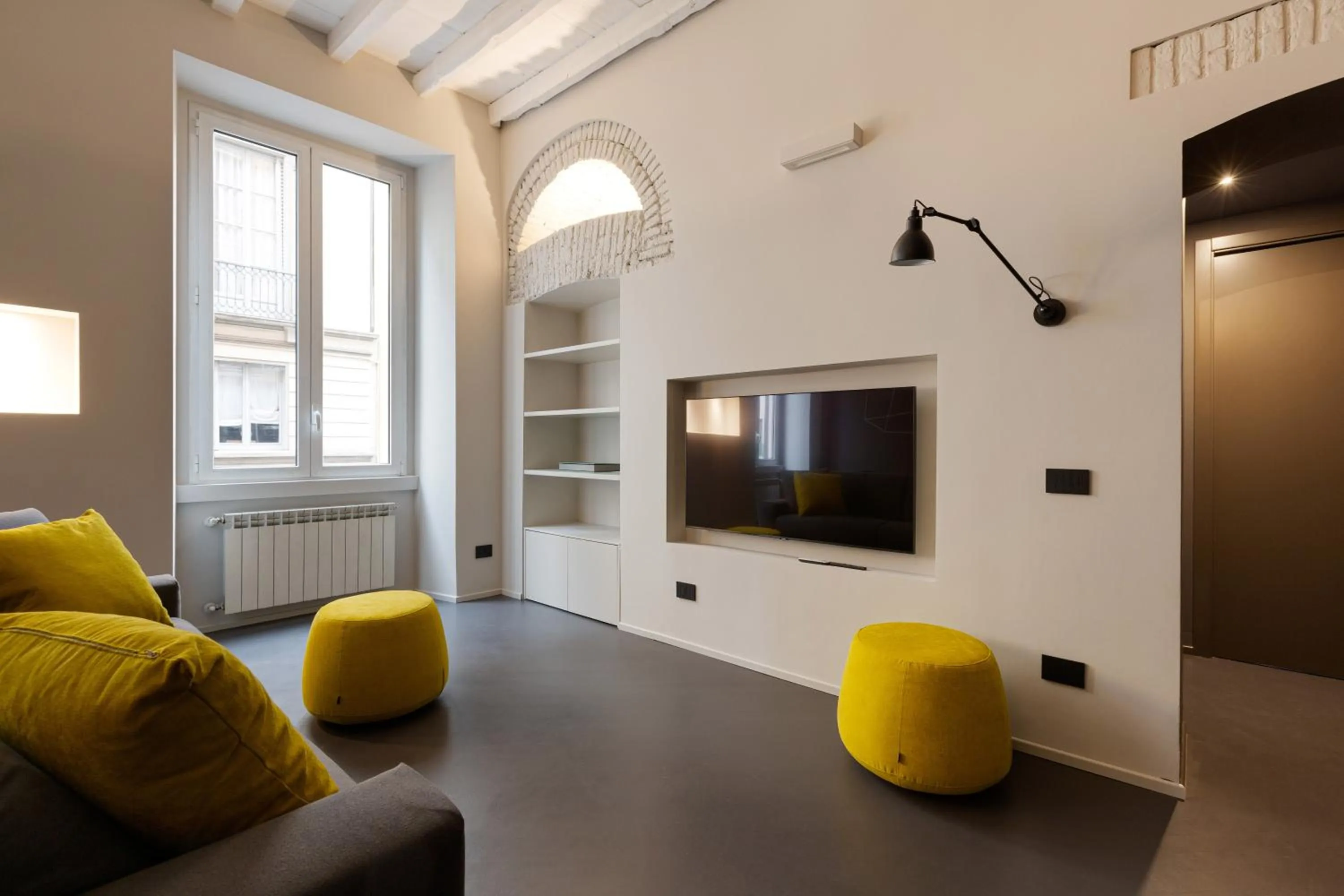 TV and multimedia in Brera Apartments in Moscova
