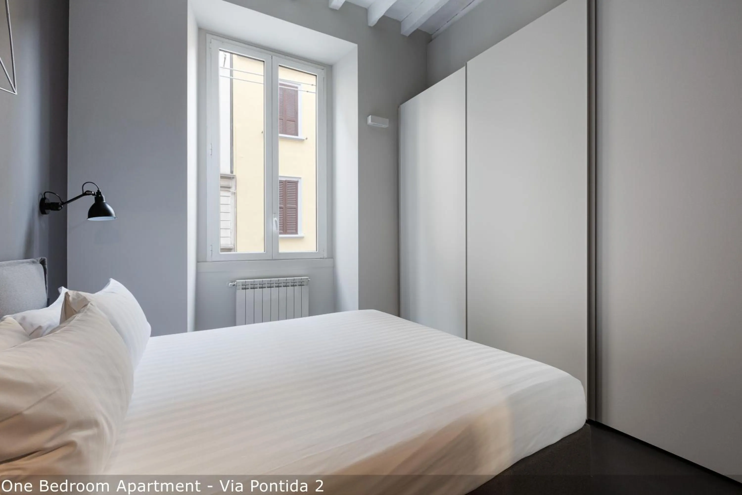 Bed in Brera Apartments in Moscova