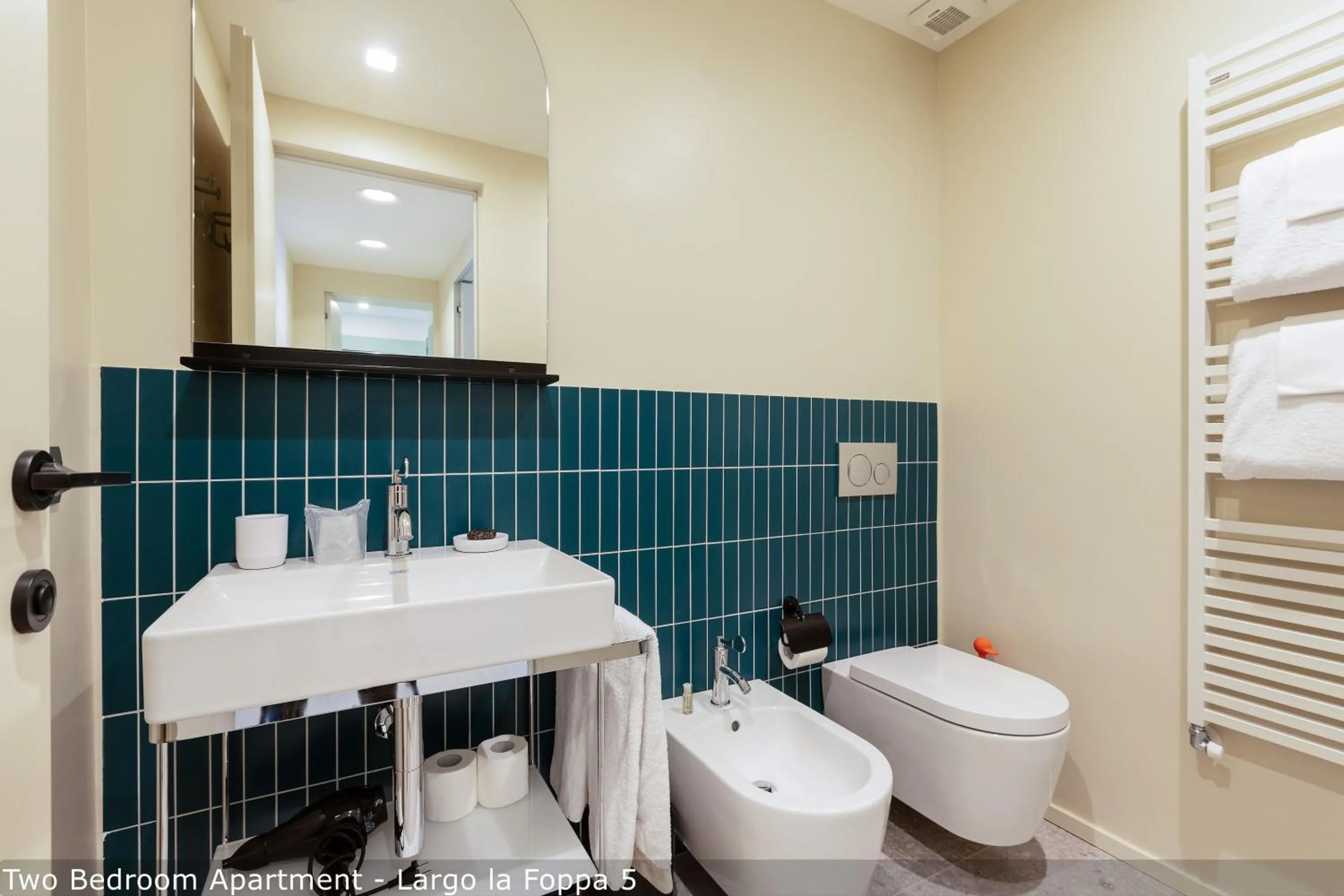 Toilet in Brera Apartments in Moscova