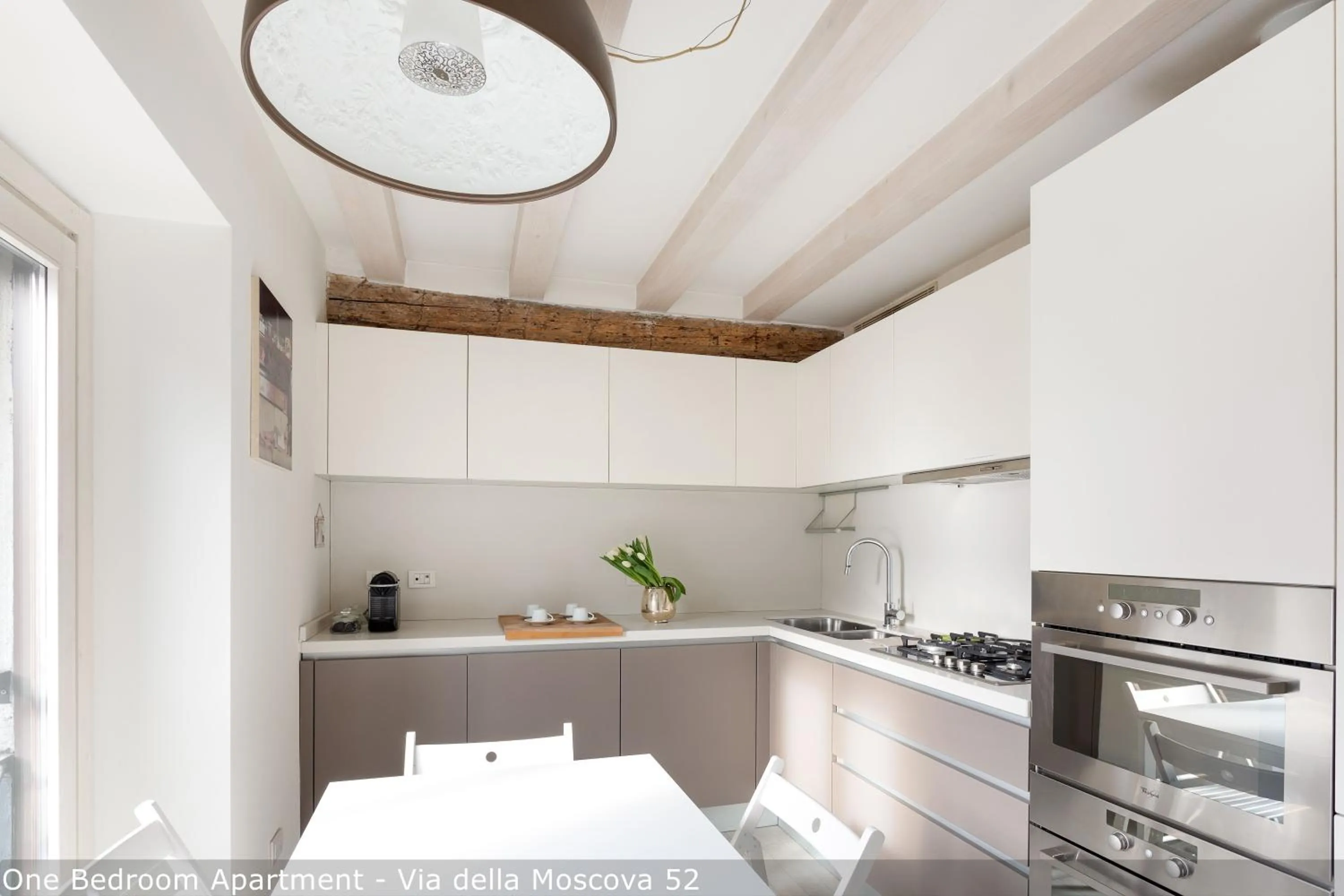 Kitchen or kitchenette in Brera Apartments in Moscova